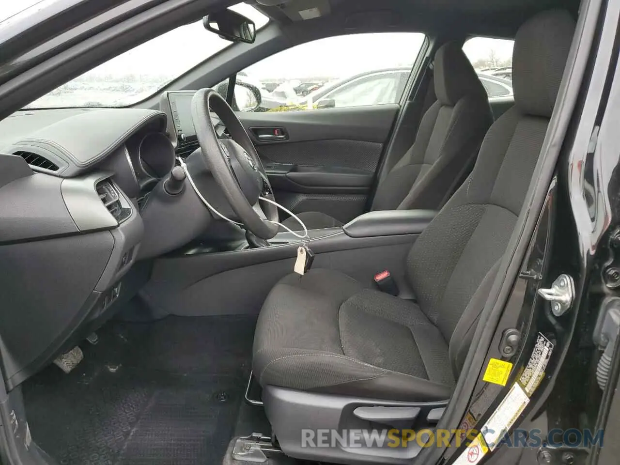 7 fotografías del automóvil dañado JTNKHMBX9K1054828 TOYOTA C-HR 2019