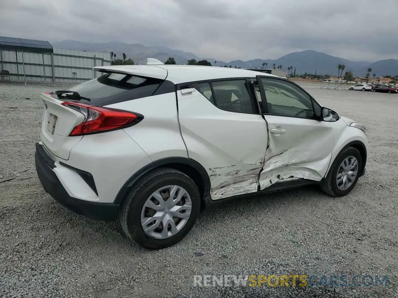 3 fotografías del automóvil dañado JTNKHMBX9K1059561 TOYOTA C-HR 2019