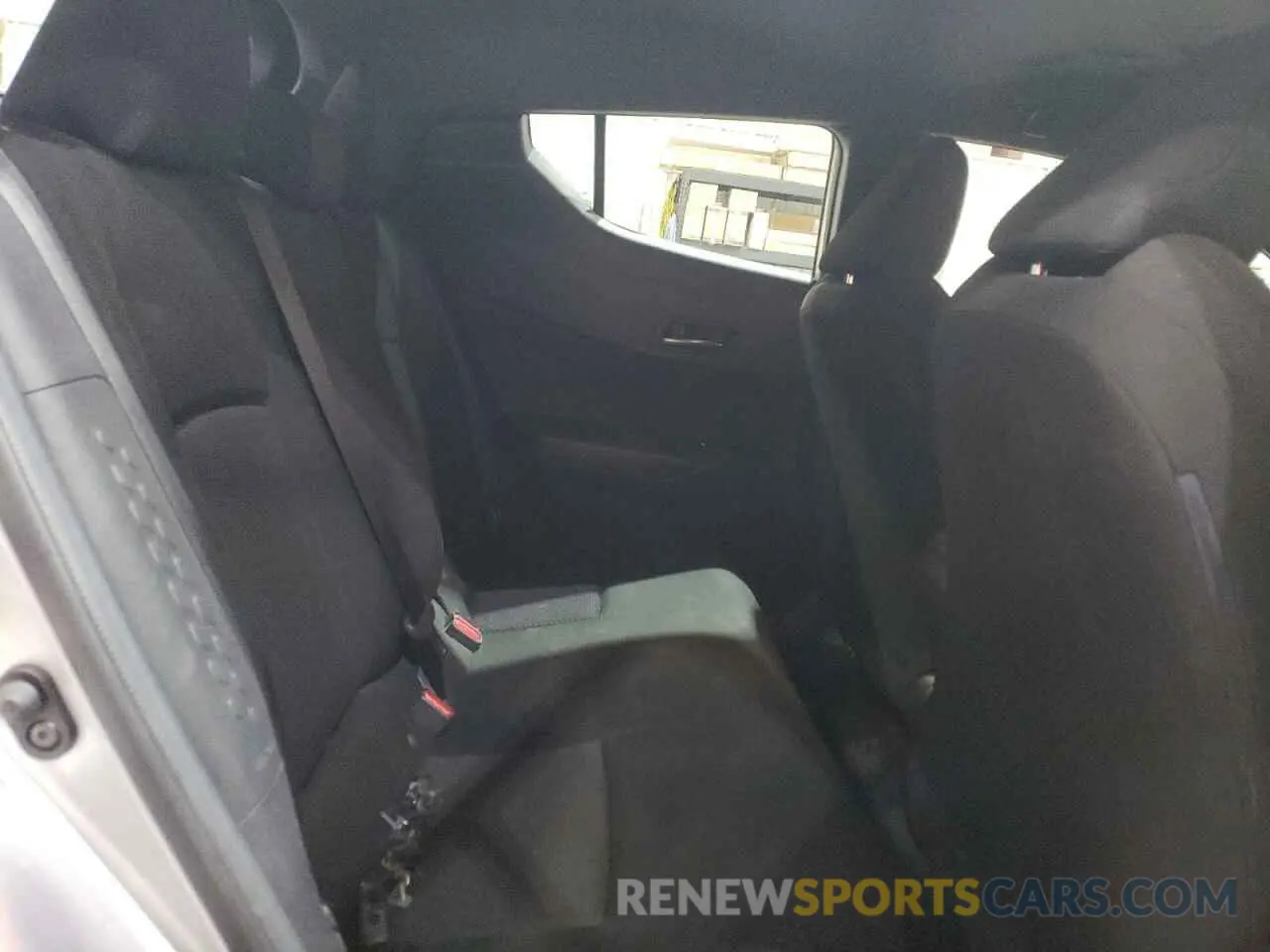 11 fotografías del automóvil dañado JTNKHMBX9K1061004 TOYOTA C-HR 2019