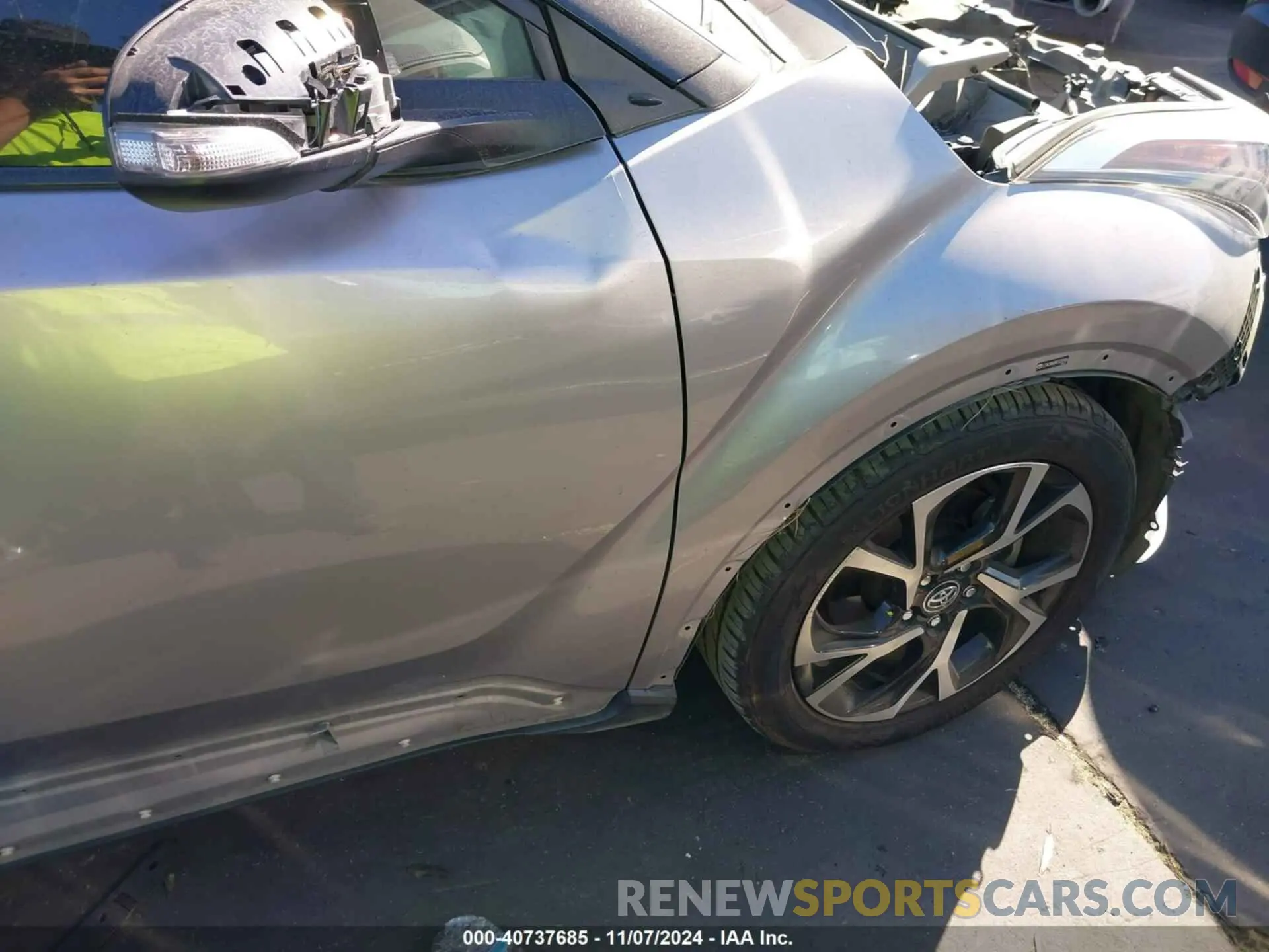 19 fotografías del automóvil dañado JTNKHMBXXK1020946 TOYOTA C-HR 2019