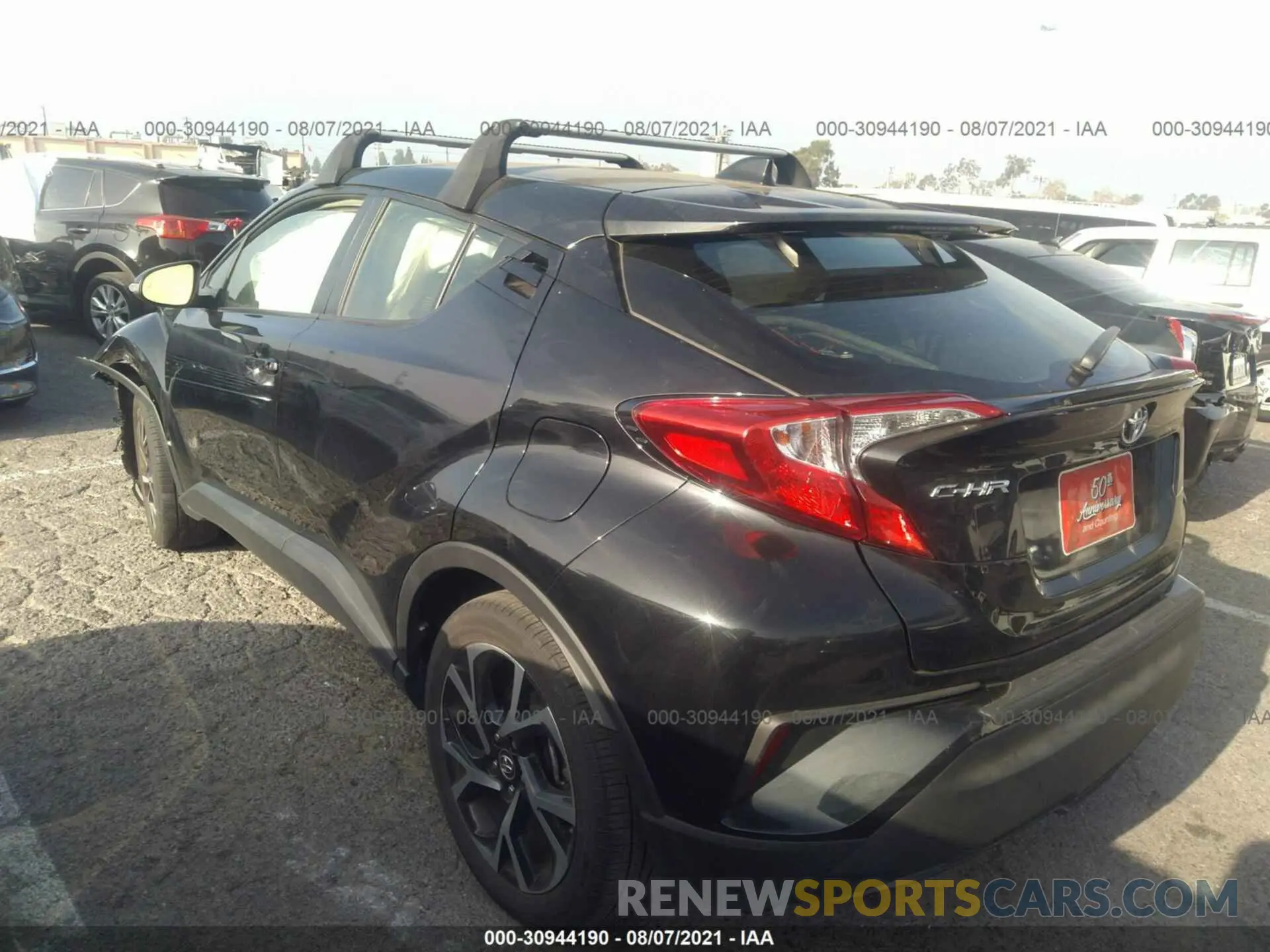 3 fotografías del automóvil dañado JTNKHMBXXK1035964 TOYOTA C-HR 2019