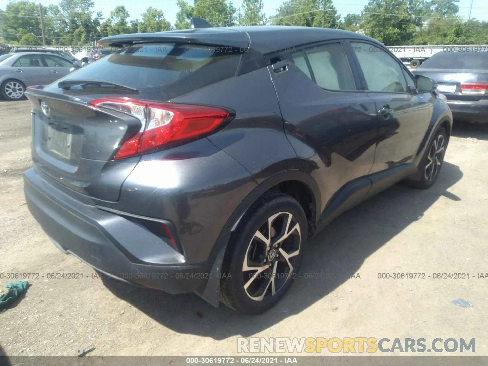 4 fotografías del automóvil dañado JTNKHMBXXK1053509 TOYOTA C-HR 2019