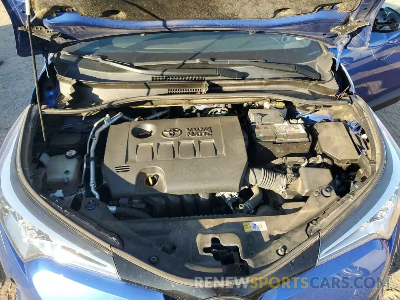 11 fotografías del automóvil dañado JTNKHMBXXK1059472 TOYOTA C-HR 2019