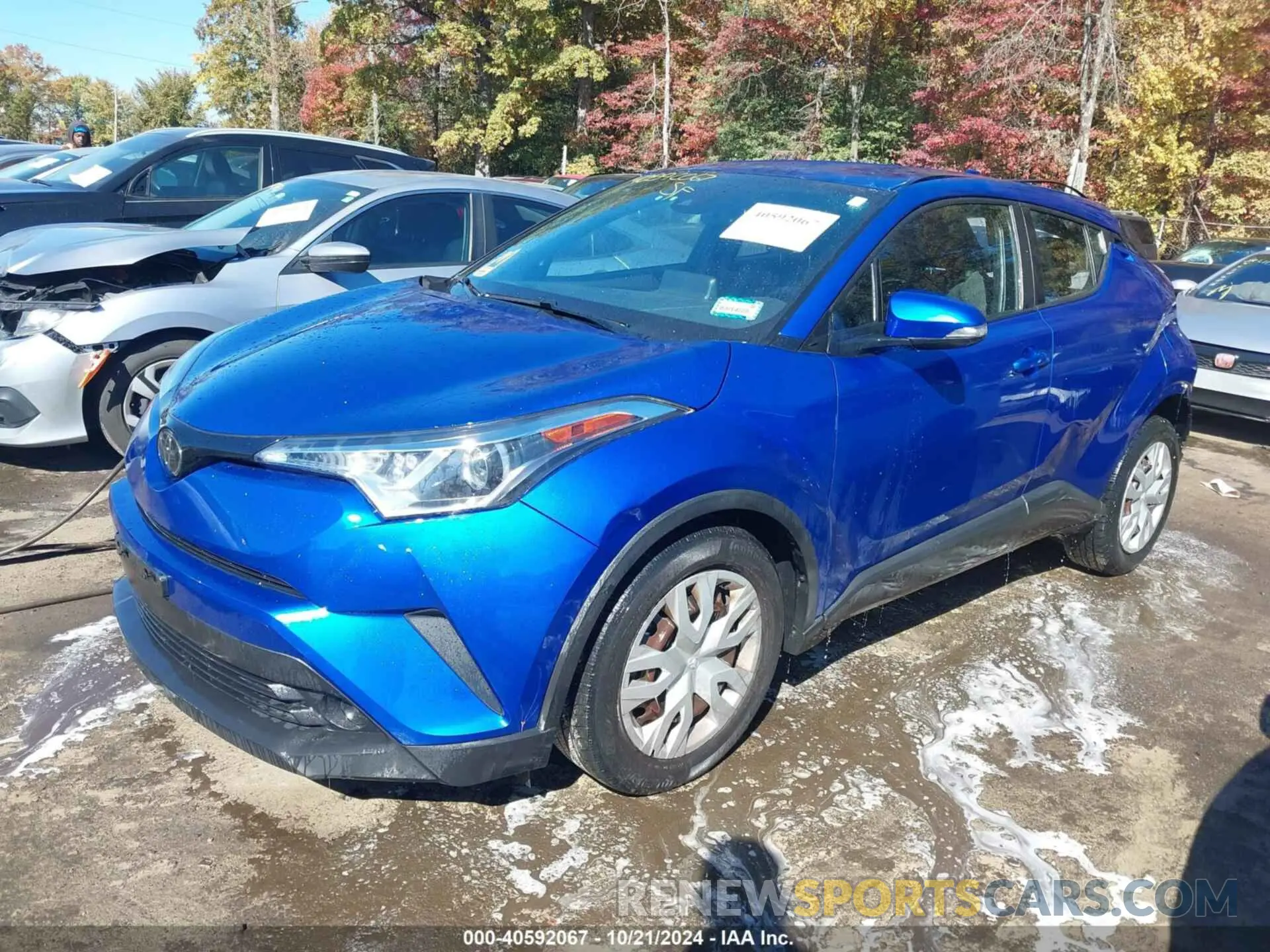 2 fotografías del automóvil dañado NMTKHMBX0KR082510 TOYOTA C-HR 2019