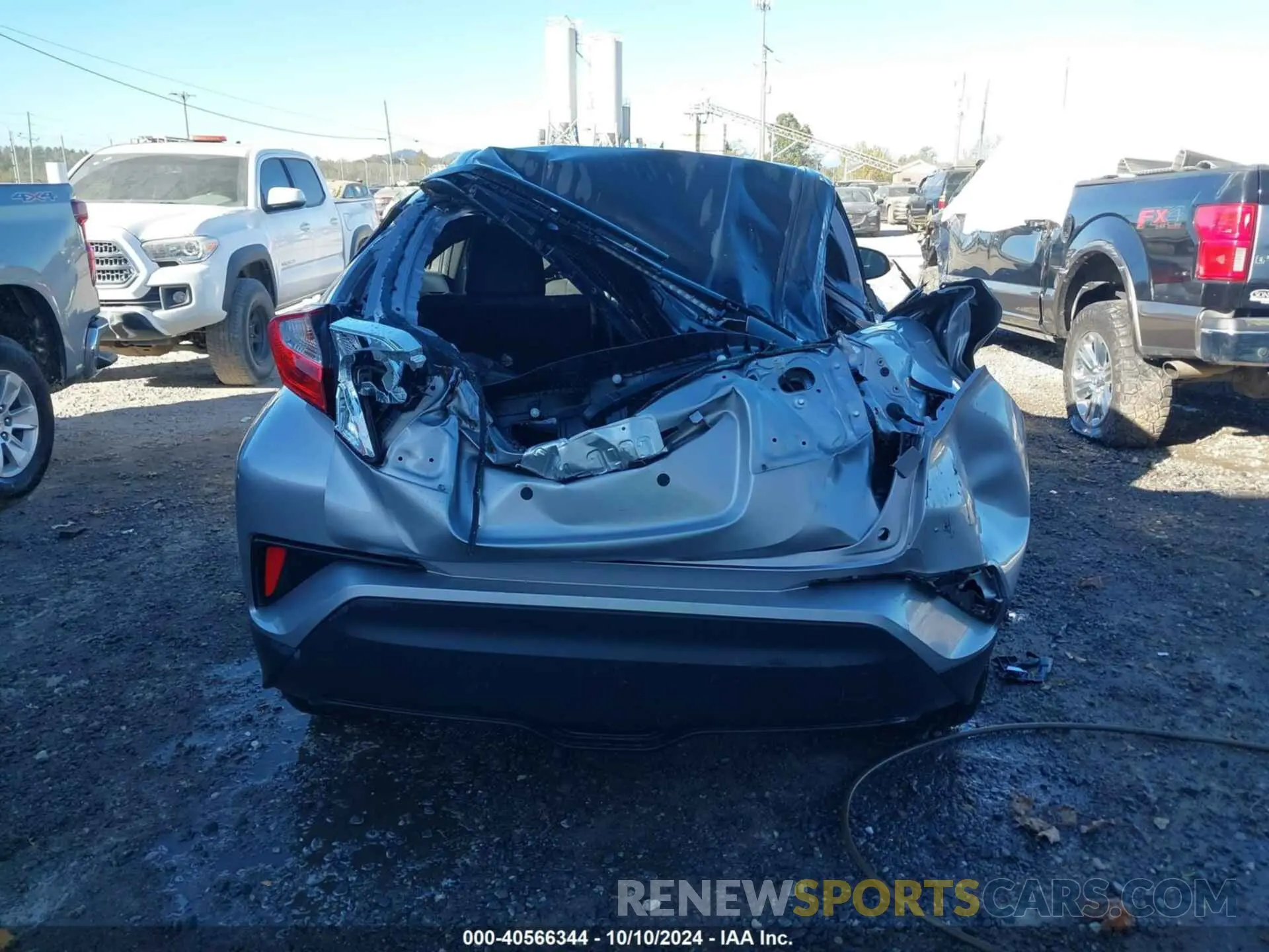 17 fotografías del automóvil dañado NMTKHMBX0KR093085 TOYOTA C-HR 2019