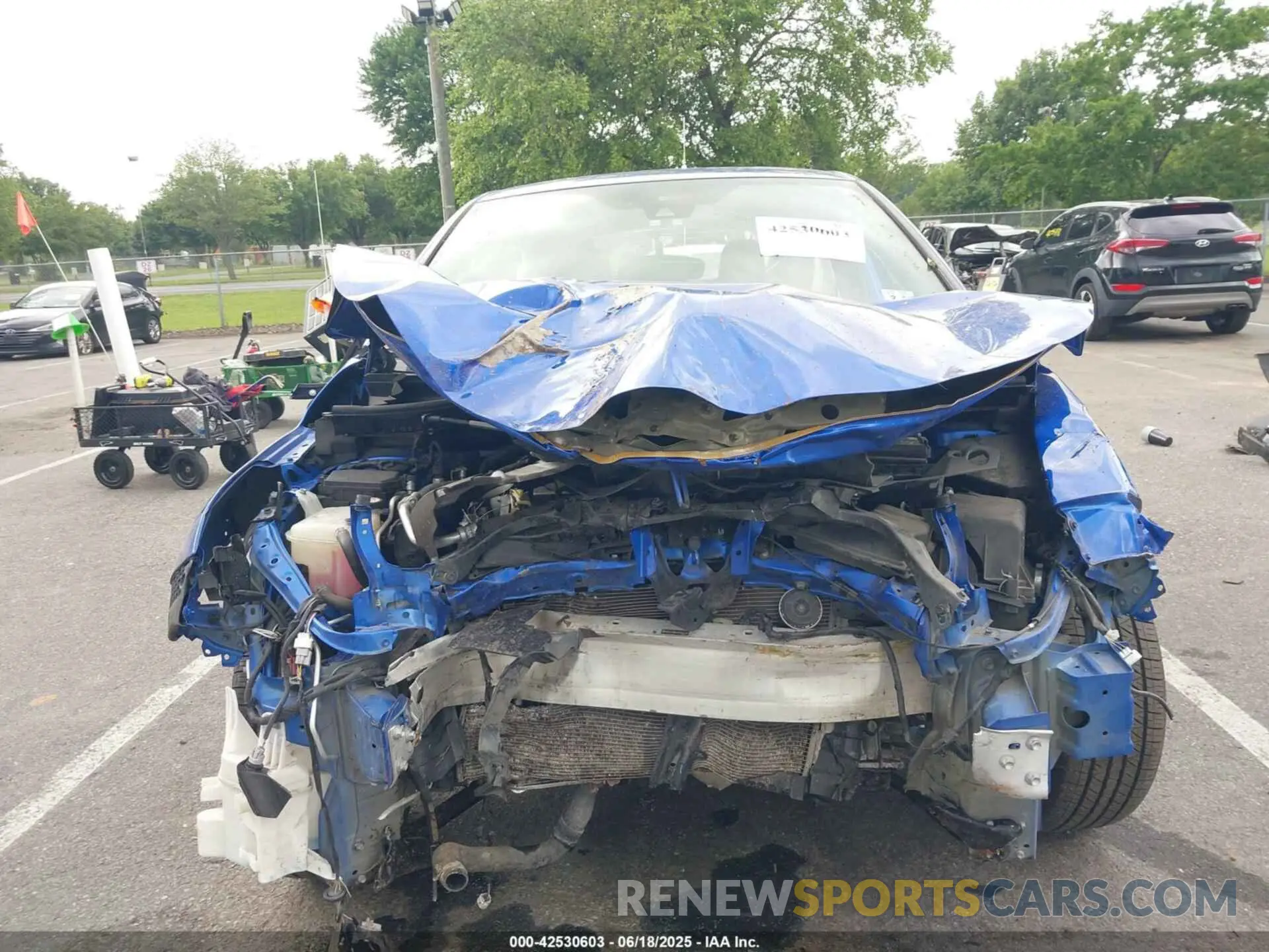 6 fotografías del automóvil dañado NMTKHMBX1KR066767 TOYOTA C-HR 2019