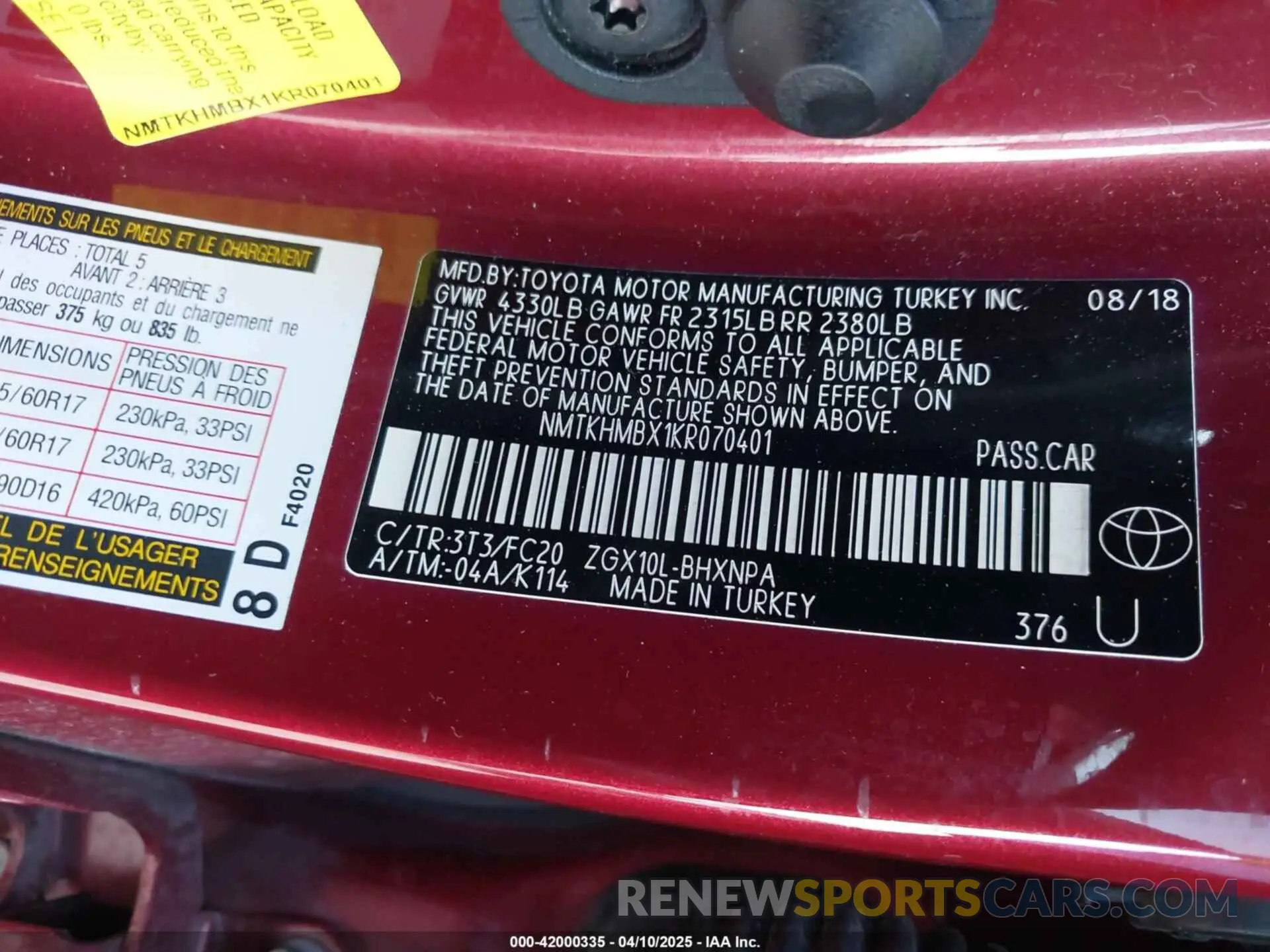 9 fotografías del automóvil dañado NMTKHMBX1KR070401 TOYOTA C-HR 2019