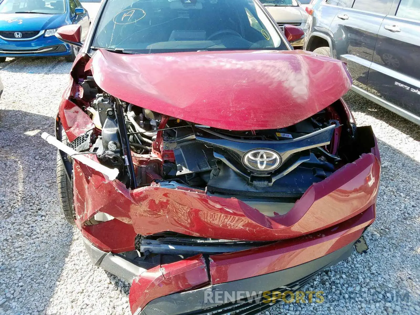 9 fotografías del automóvil dañado NMTKHMBX1KR076800 TOYOTA C-HR 2019