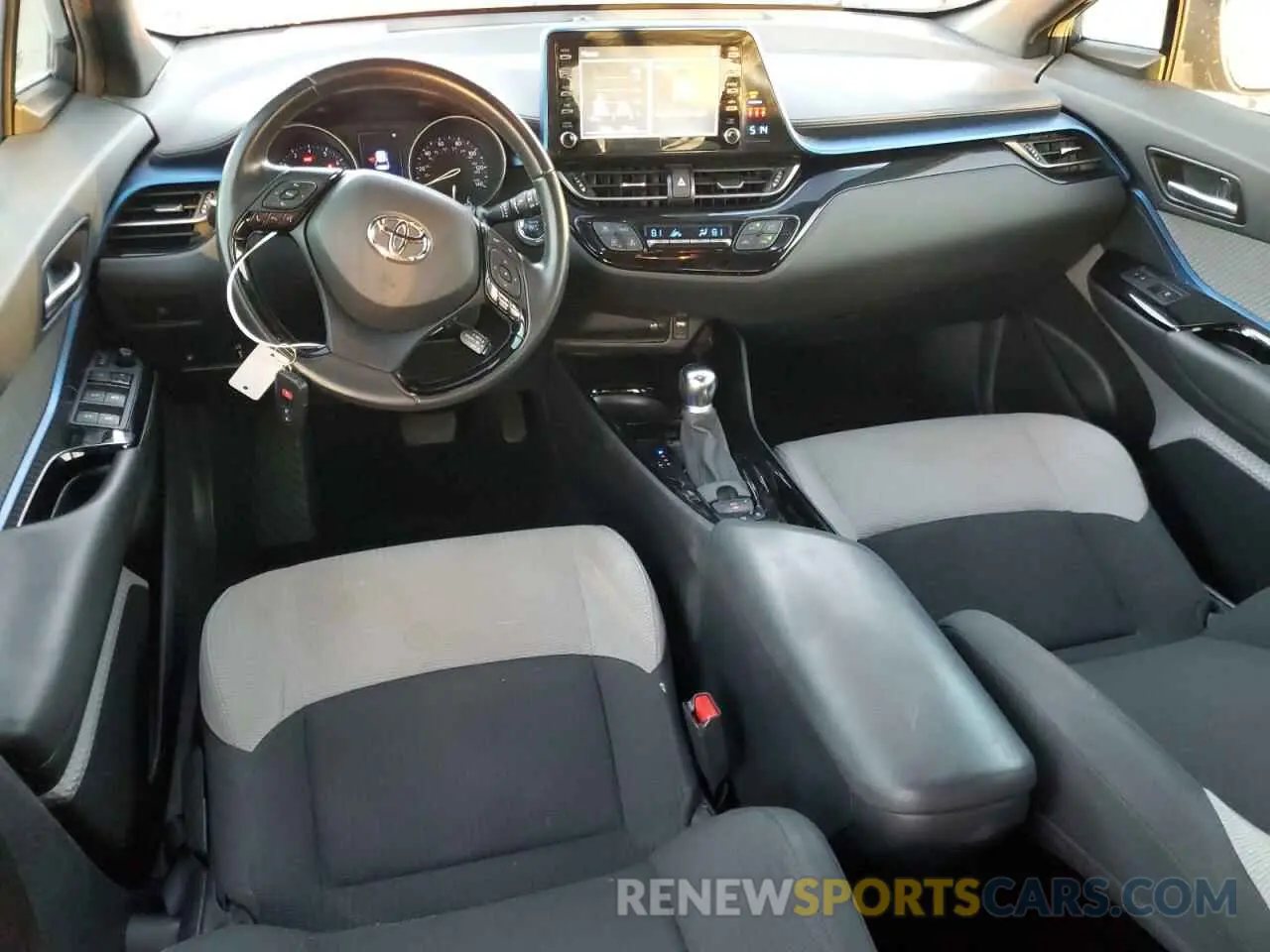 8 fotografías del automóvil dañado NMTKHMBX1KR093662 TOYOTA C-HR 2019