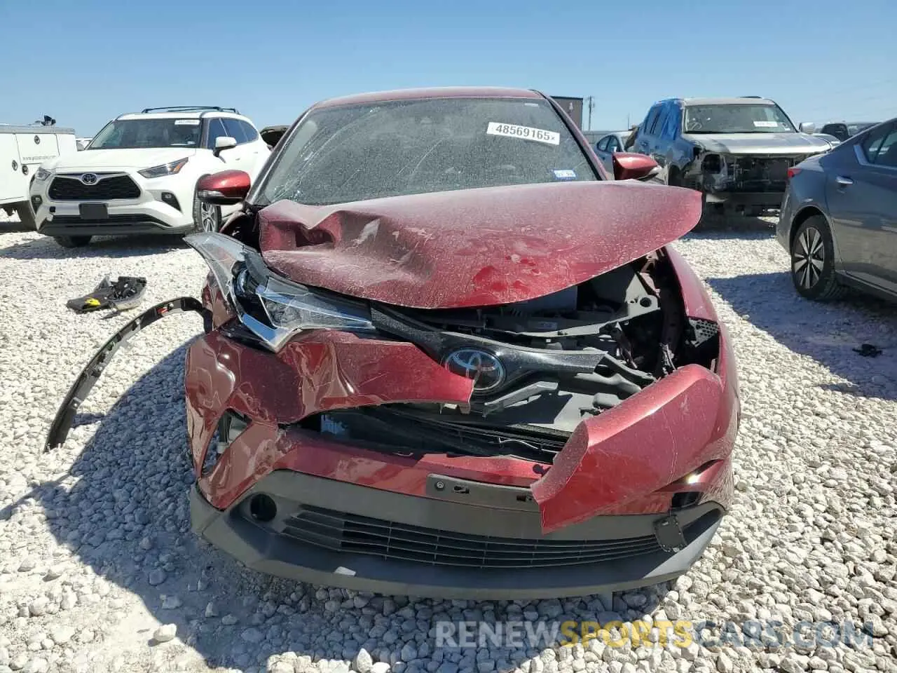5 fotografías del automóvil dañado NMTKHMBX2KR082945 TOYOTA C-HR 2019