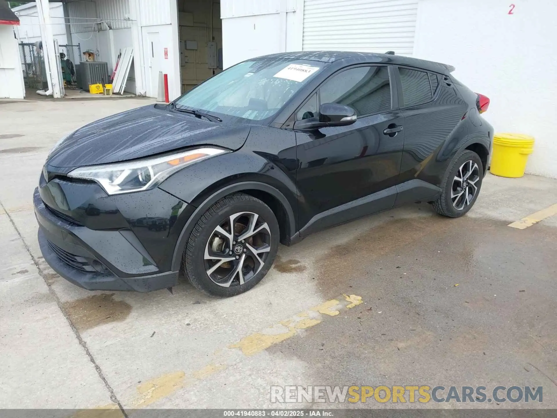 2 fotografías del automóvil dañado NMTKHMBX2KR094898 TOYOTA C-HR 2019