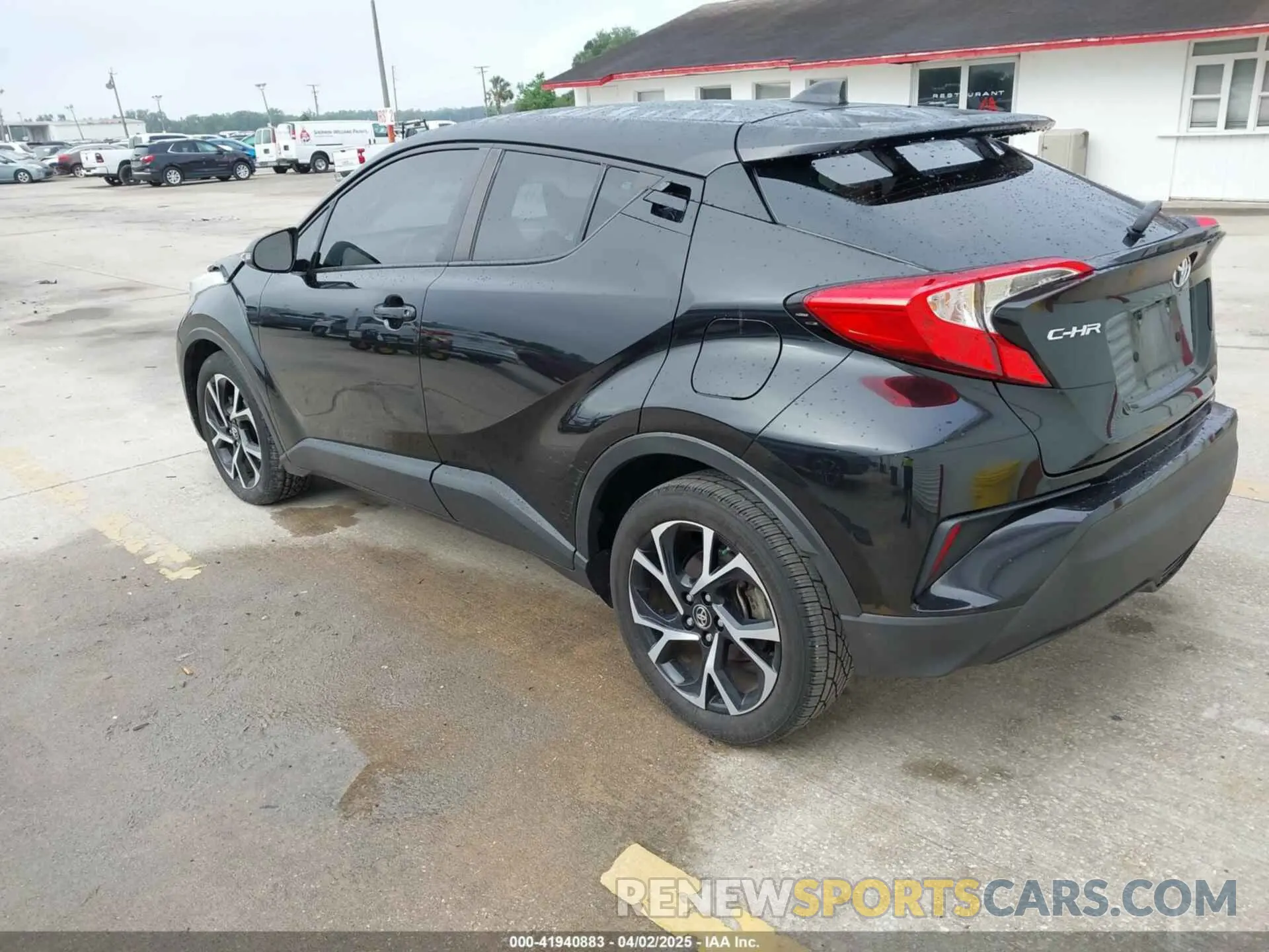 3 fotografías del automóvil dañado NMTKHMBX2KR094898 TOYOTA C-HR 2019