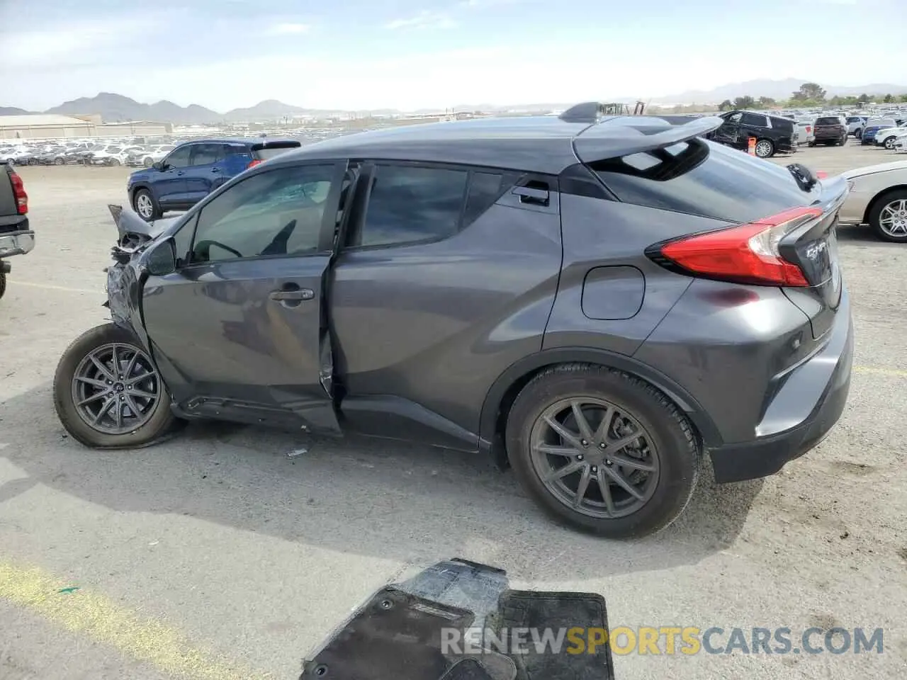 2 fotografías del automóvil dañado NMTKHMBX2KR096795 TOYOTA C-HR 2019