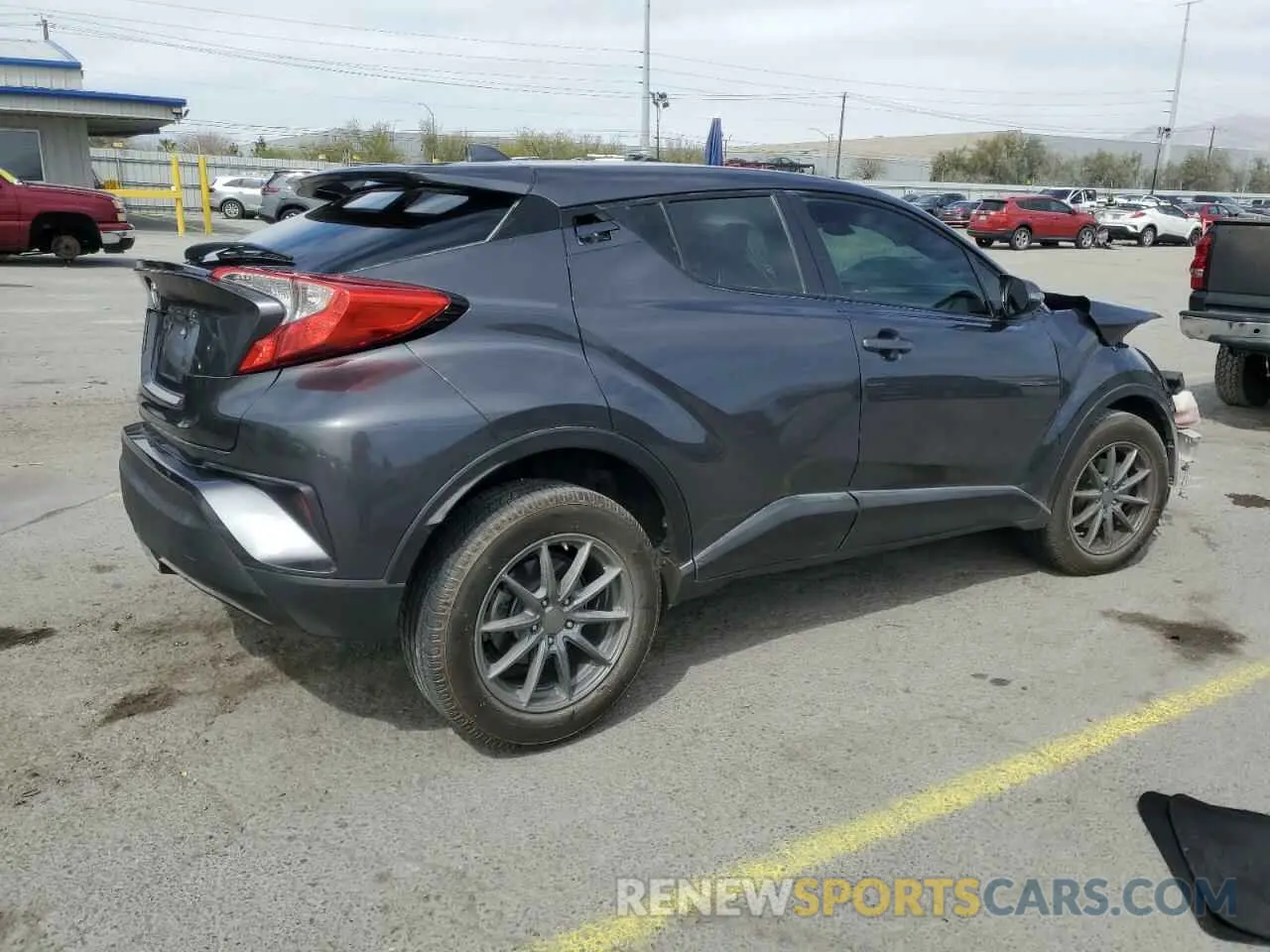 3 fotografías del automóvil dañado NMTKHMBX2KR096795 TOYOTA C-HR 2019