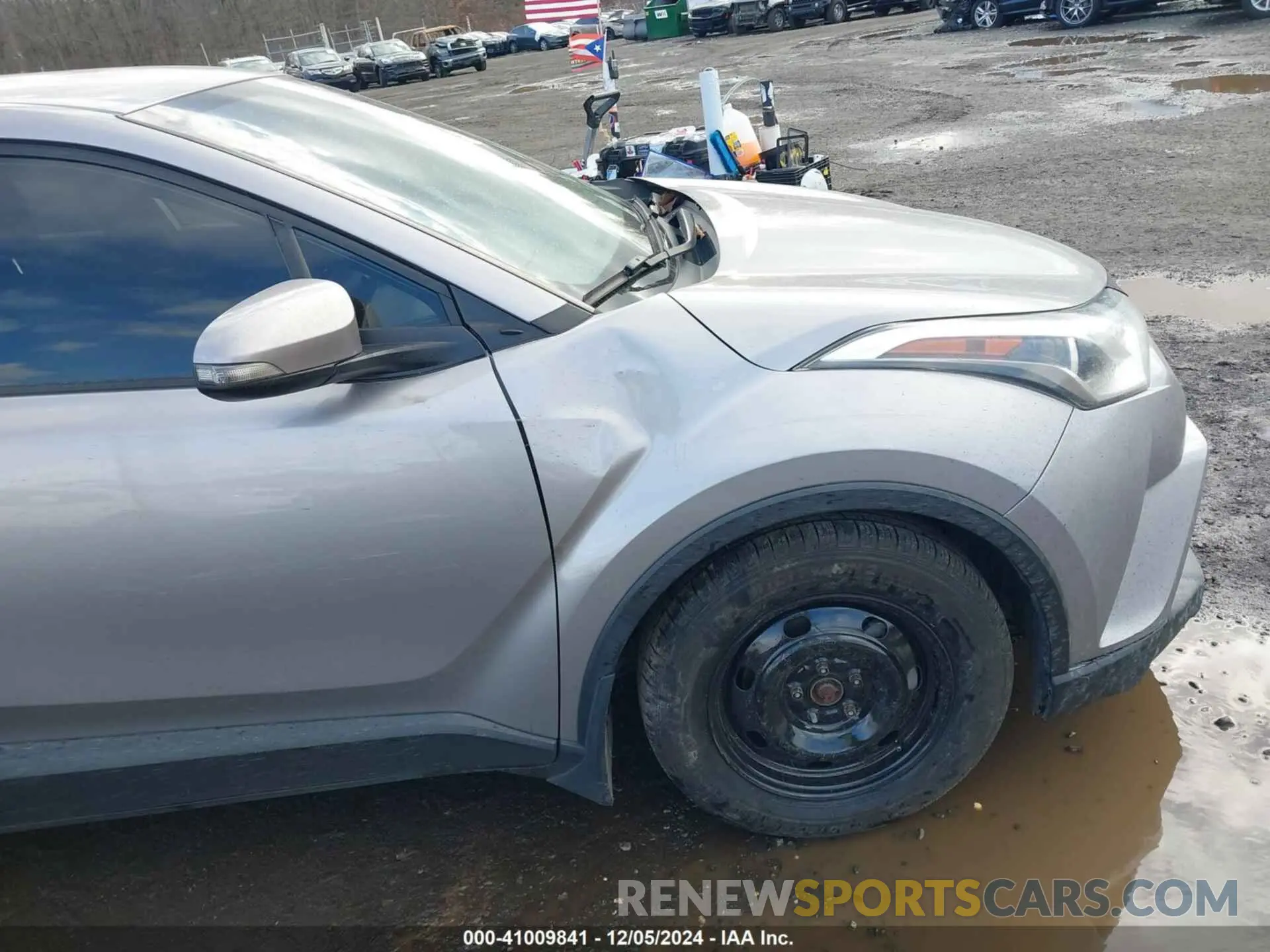 18 fotografías del automóvil dañado NMTKHMBX4KR072465 TOYOTA C-HR 2019