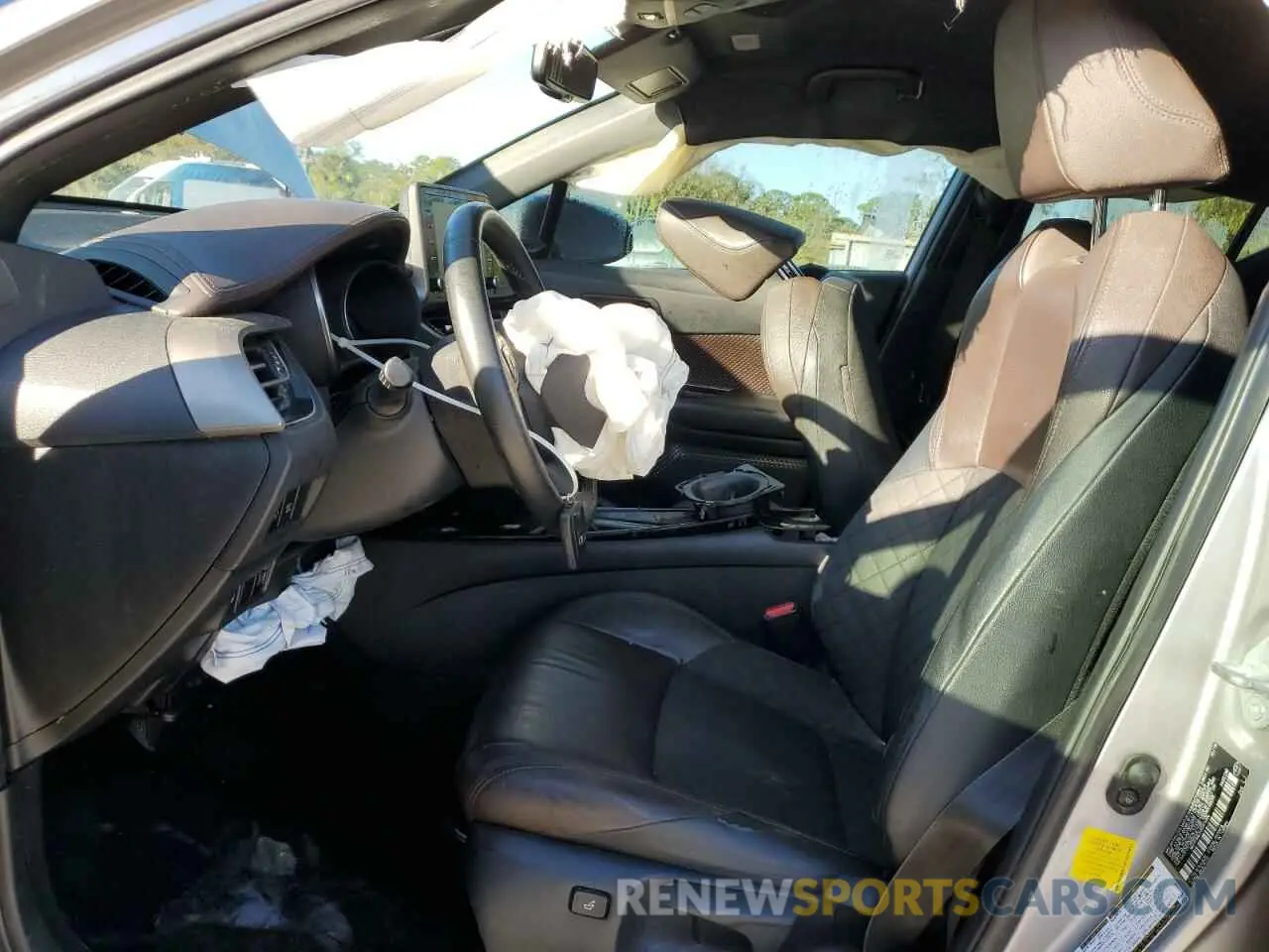 7 fotografías del automóvil dañado NMTKHMBX4KR074894 TOYOTA C-HR 2019
