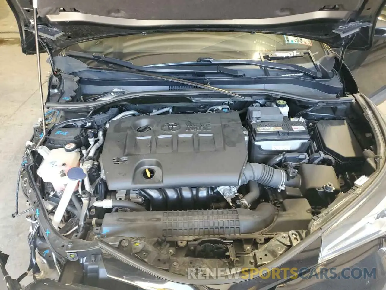 12 fotografías del automóvil dañado NMTKHMBX4KR078279 TOYOTA C-HR 2019