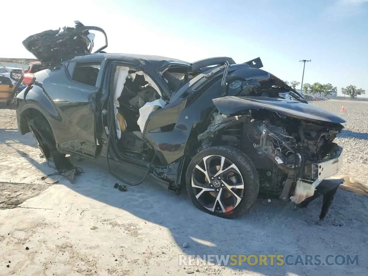 4 fotografías del automóvil dañado NMTKHMBX4KR078685 TOYOTA C-HR 2019