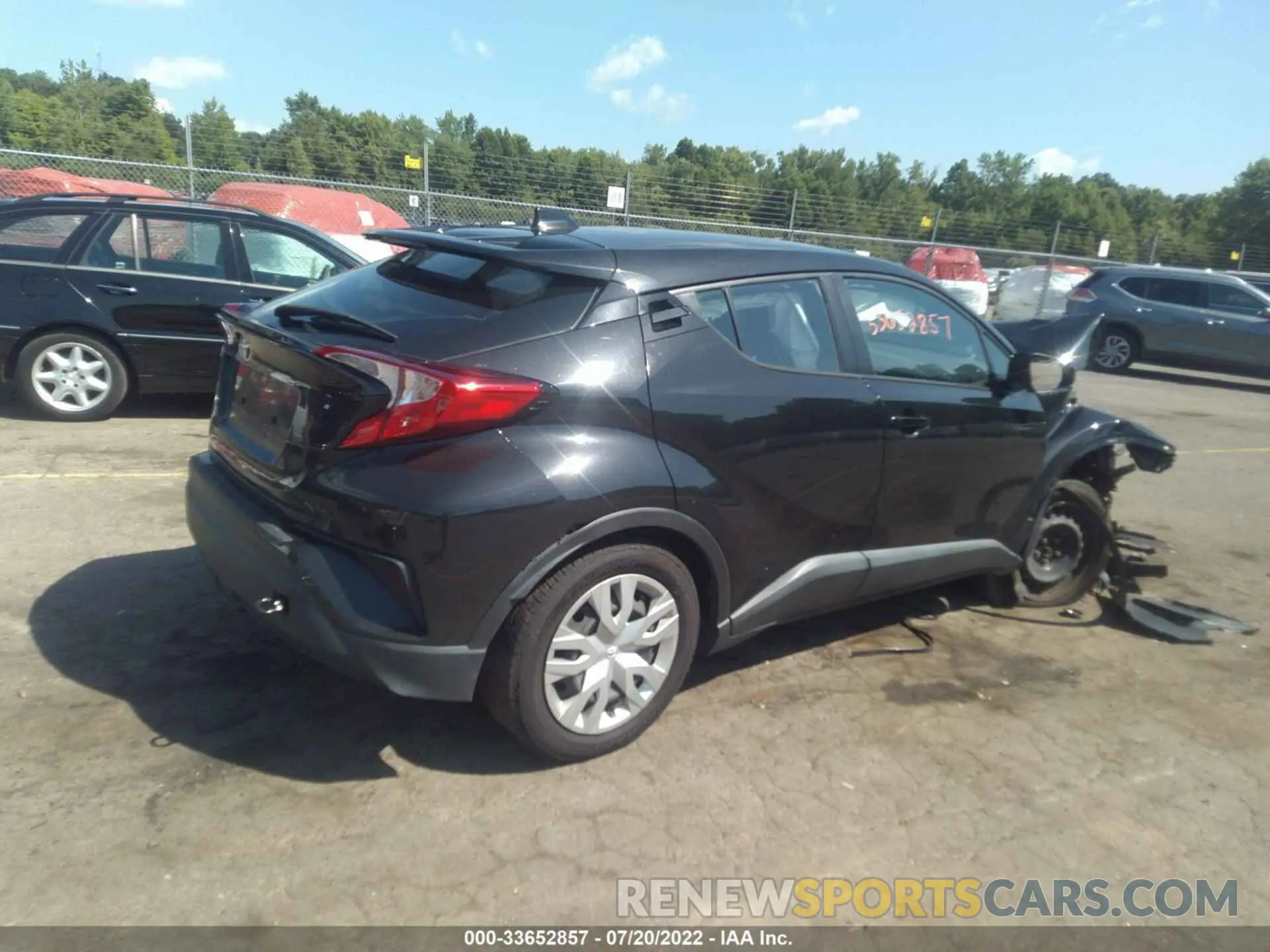 4 fotografías del automóvil dañado NMTKHMBX4KR079349 TOYOTA C-HR 2019