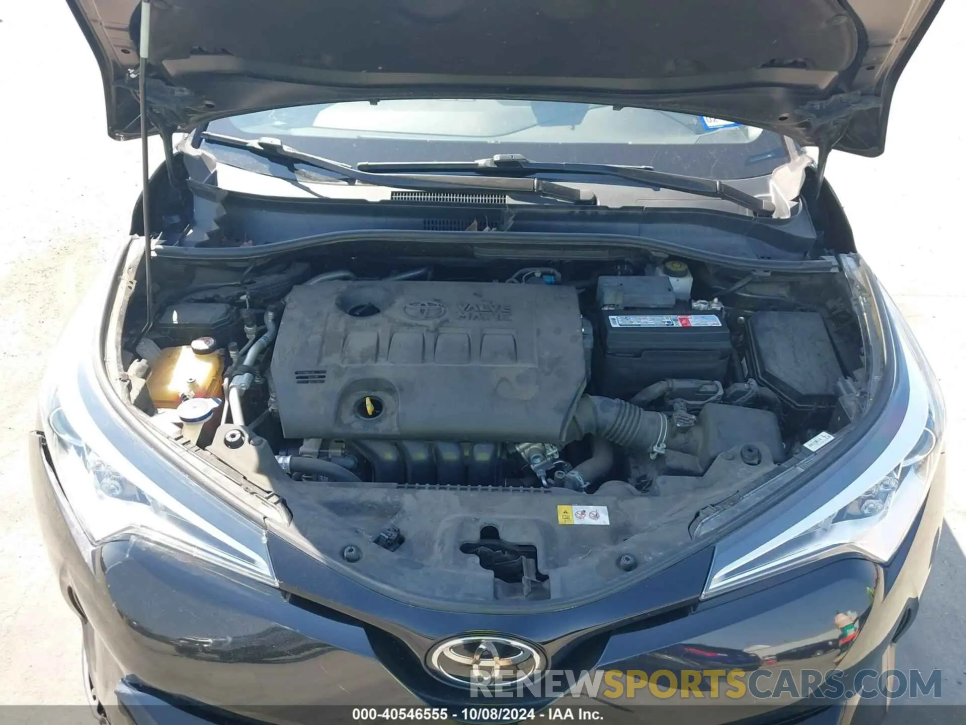 10 fotografías del automóvil dañado NMTKHMBX4KR079397 TOYOTA C-HR 2019