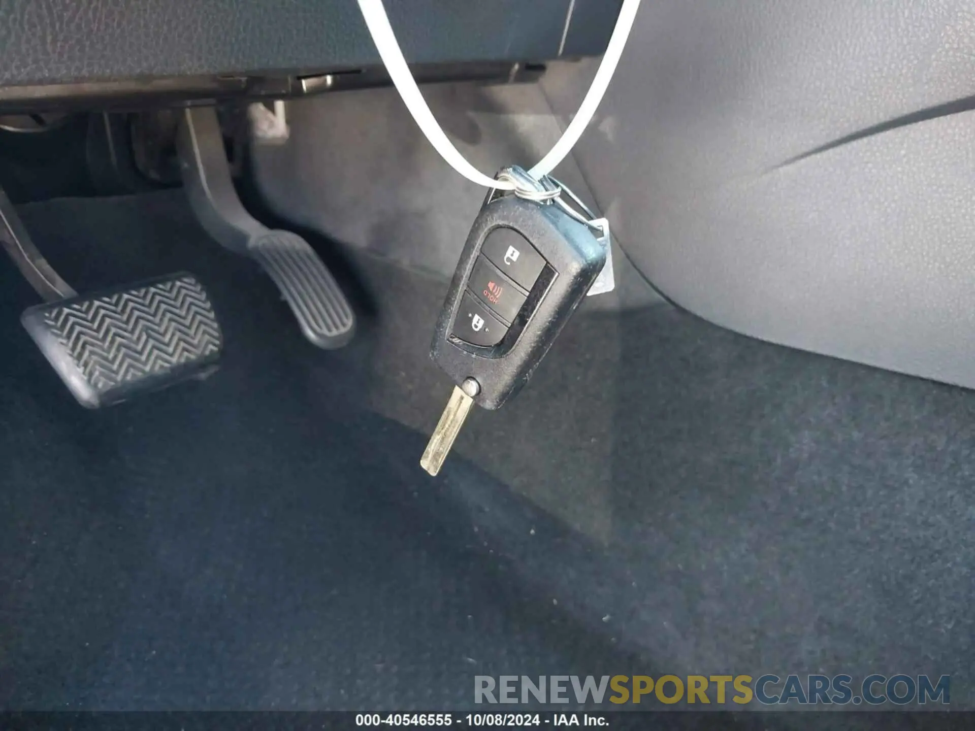 11 fotografías del automóvil dañado NMTKHMBX4KR079397 TOYOTA C-HR 2019
