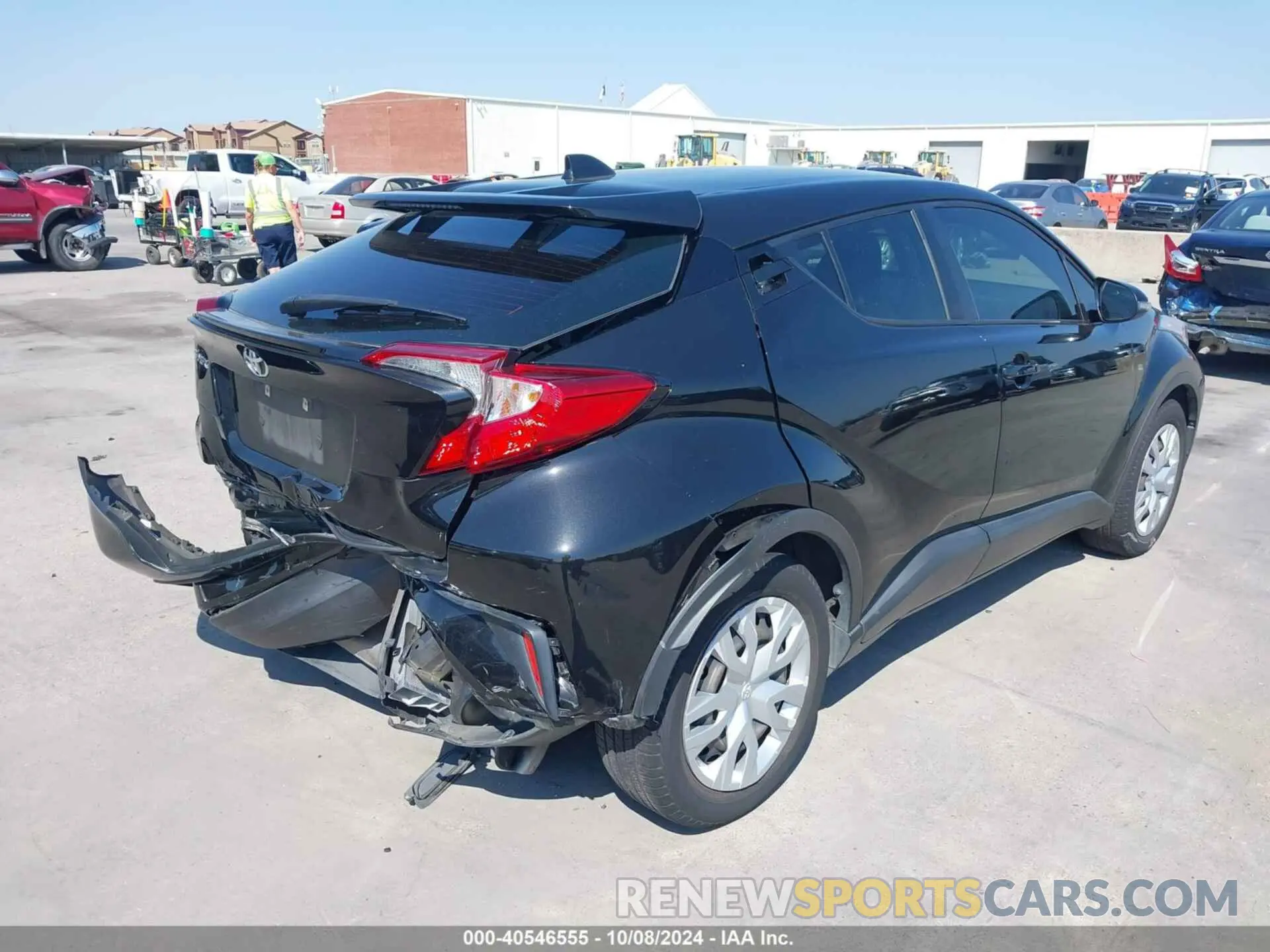 4 fotografías del automóvil dañado NMTKHMBX4KR079397 TOYOTA C-HR 2019