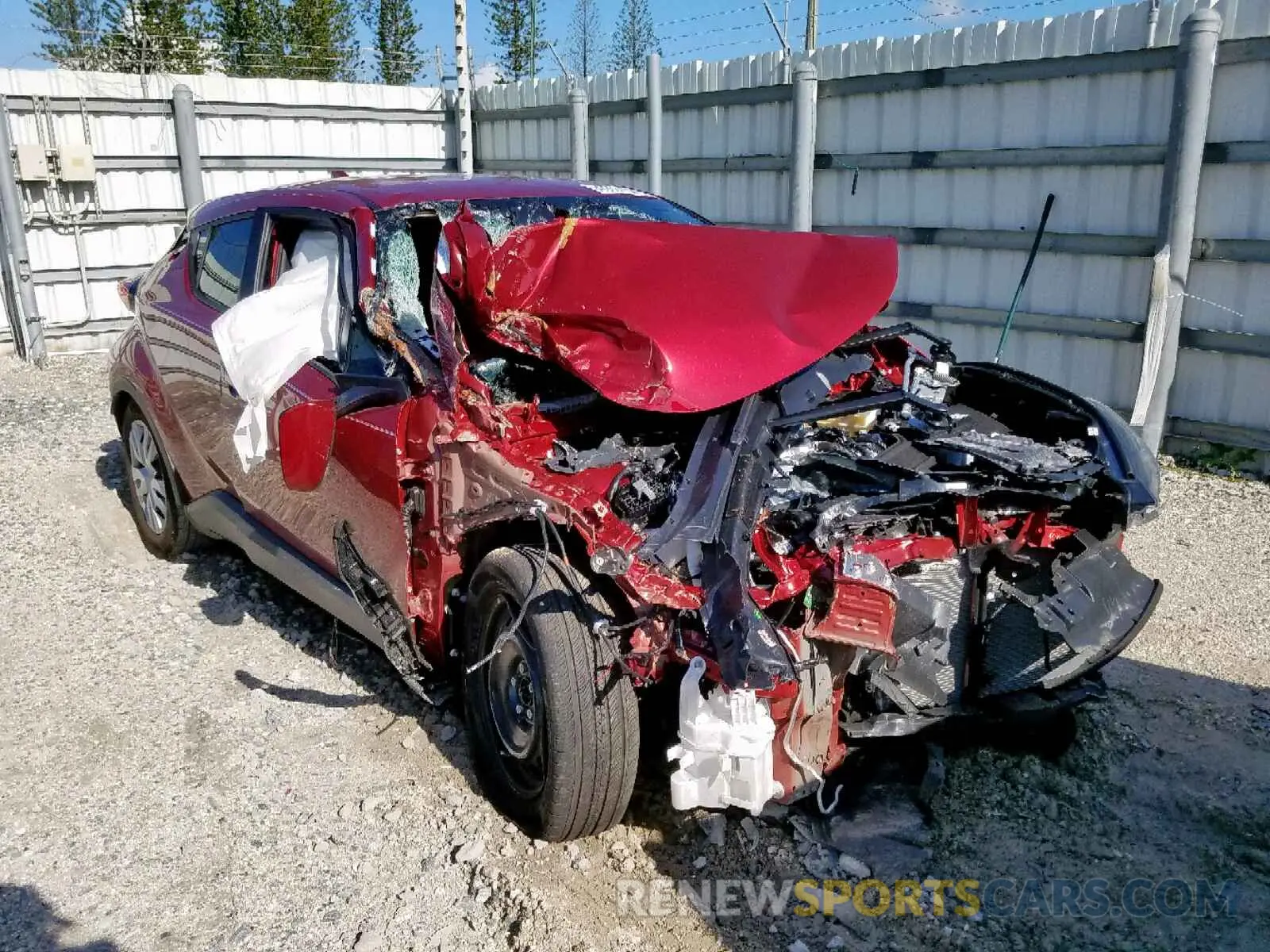 1 fotografías del automóvil dañado NMTKHMBX4KR092232 TOYOTA C-HR 2019