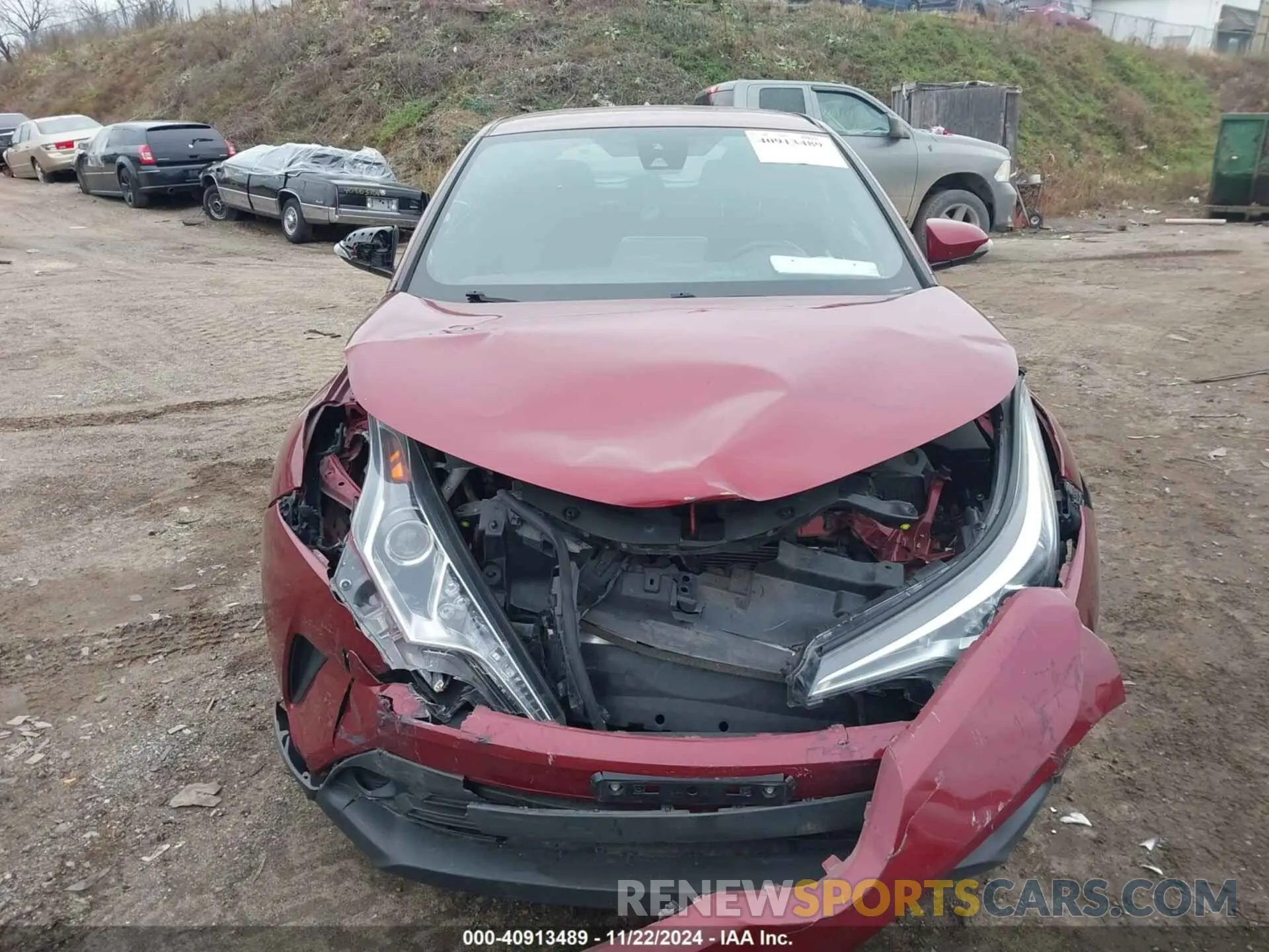 12 fotografías del automóvil dañado NMTKHMBX5KR076072 TOYOTA C-HR 2019
