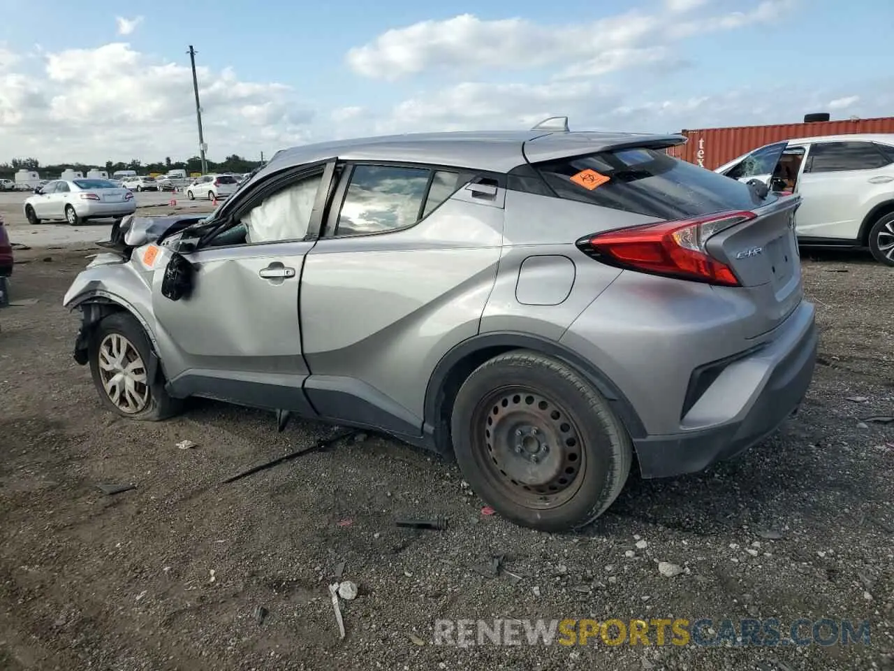 2 fotografías del automóvil dañado NMTKHMBX5KR083796 TOYOTA C-HR 2019
