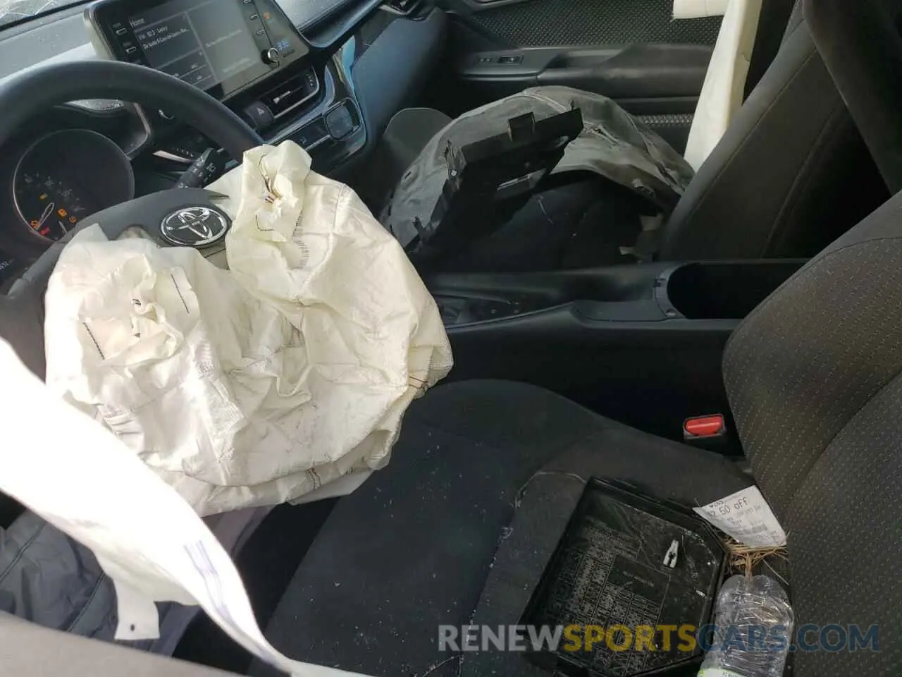 7 fotografías del automóvil dañado NMTKHMBX5KR083796 TOYOTA C-HR 2019