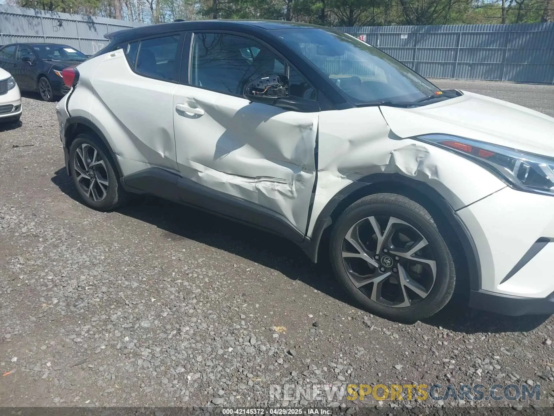 6 fotografías del automóvil dañado NMTKHMBX5KR097682 TOYOTA C-HR 2019