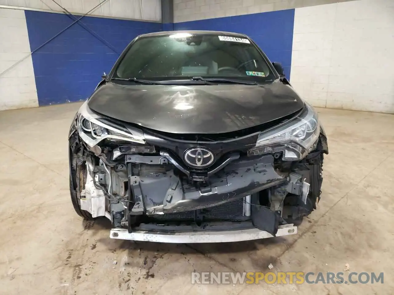 5 fotografías del automóvil dañado NMTKHMBX5KR100483 TOYOTA C-HR 2019