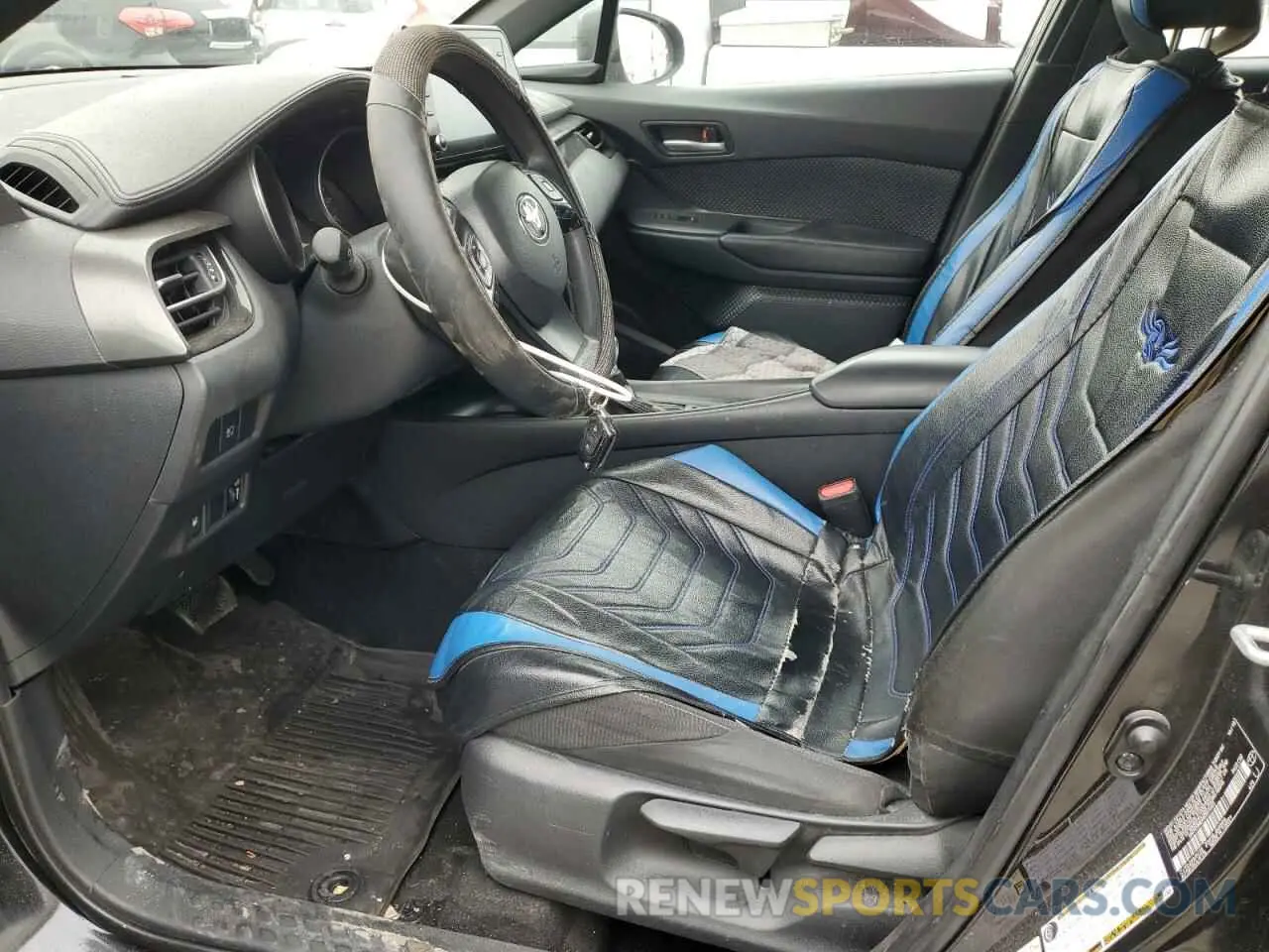 7 fotografías del automóvil dañado NMTKHMBX6KR076405 TOYOTA C-HR 2019