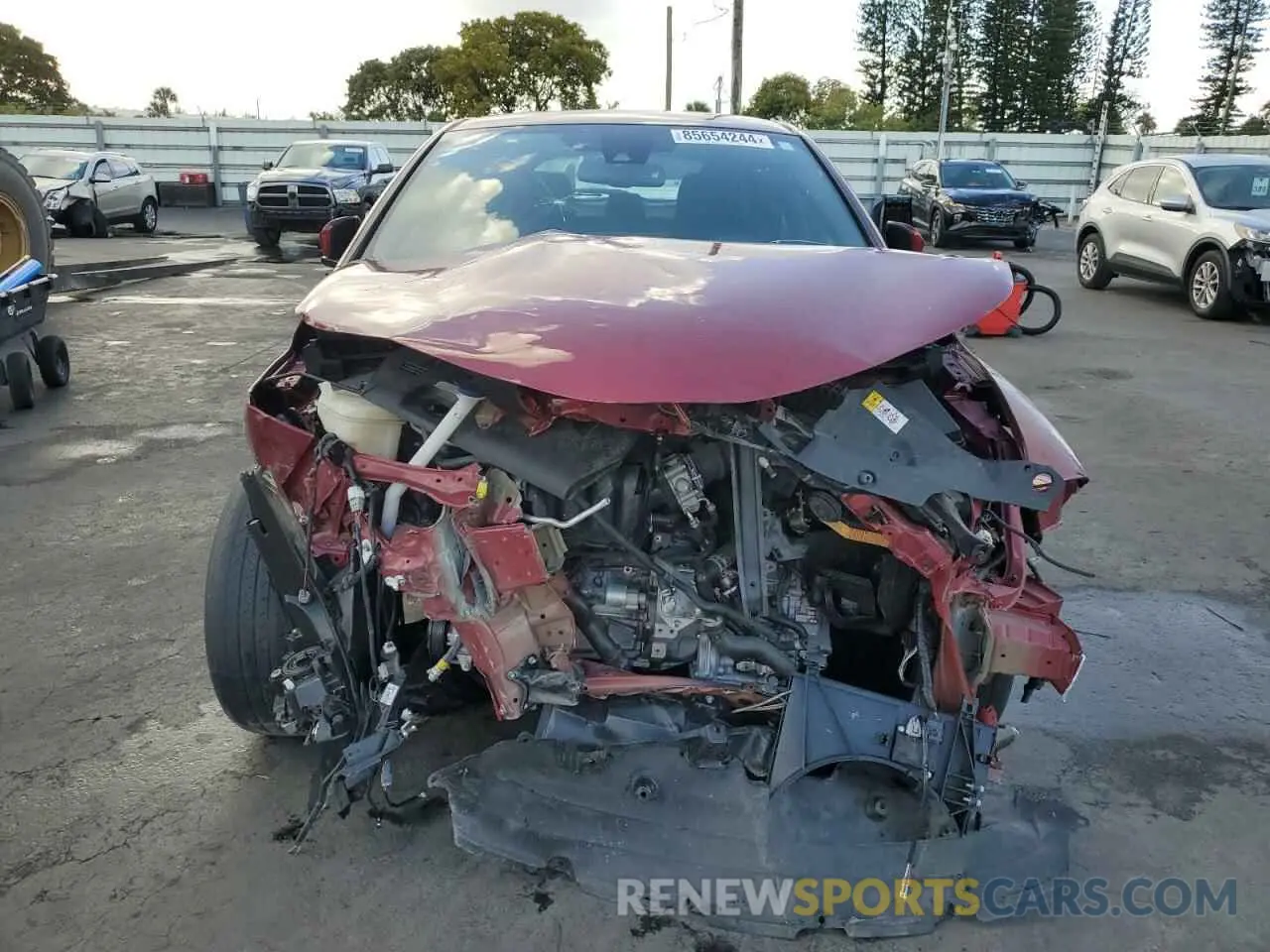 5 fotografías del automóvil dañado NMTKHMBX7KR086540 TOYOTA C-HR 2019