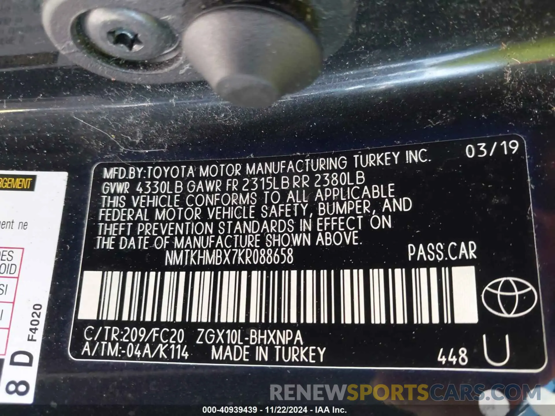 9 fotografías del automóvil dañado NMTKHMBX7KR088658 TOYOTA C-HR 2019