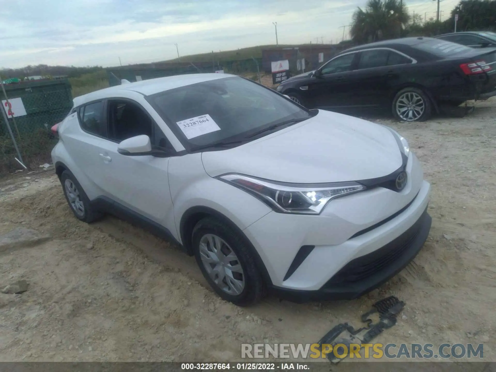 1 fotografías del automóvil dañado NMTKHMBX7KR098106 TOYOTA C-HR 2019