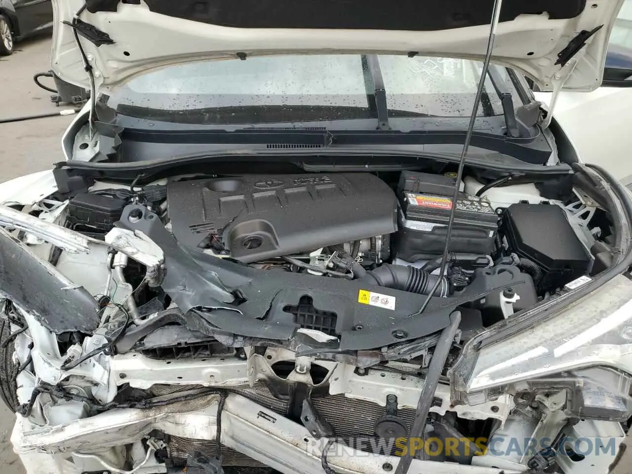 13 fotografías del automóvil dañado NMTKHMBX8KR084750 TOYOTA C-HR 2019