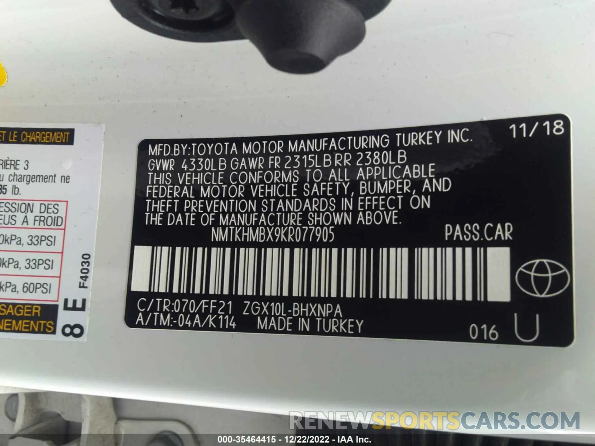 9 fotografías del automóvil dañado NMTKHMBX9KR077905 TOYOTA C-HR 2019