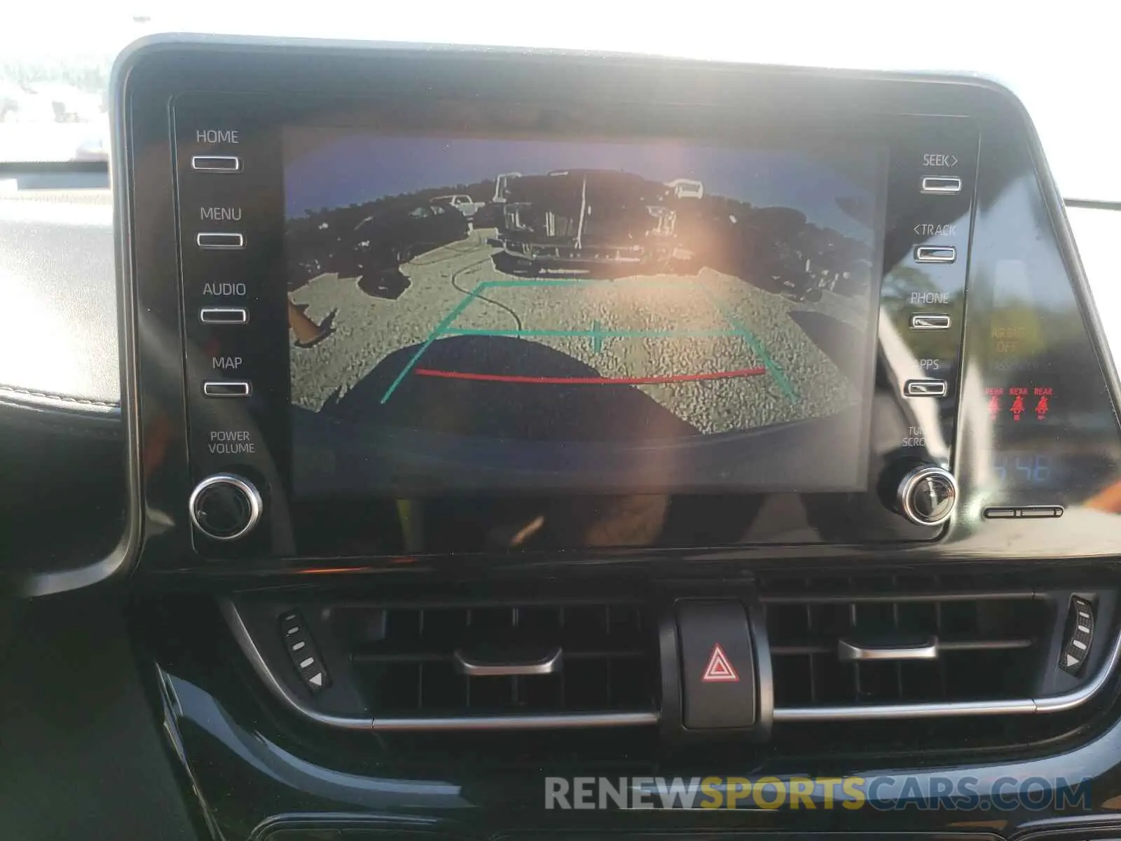 9 fotografías del automóvil dañado NMTKHMBX9KR086040 TOYOTA C-HR 2019