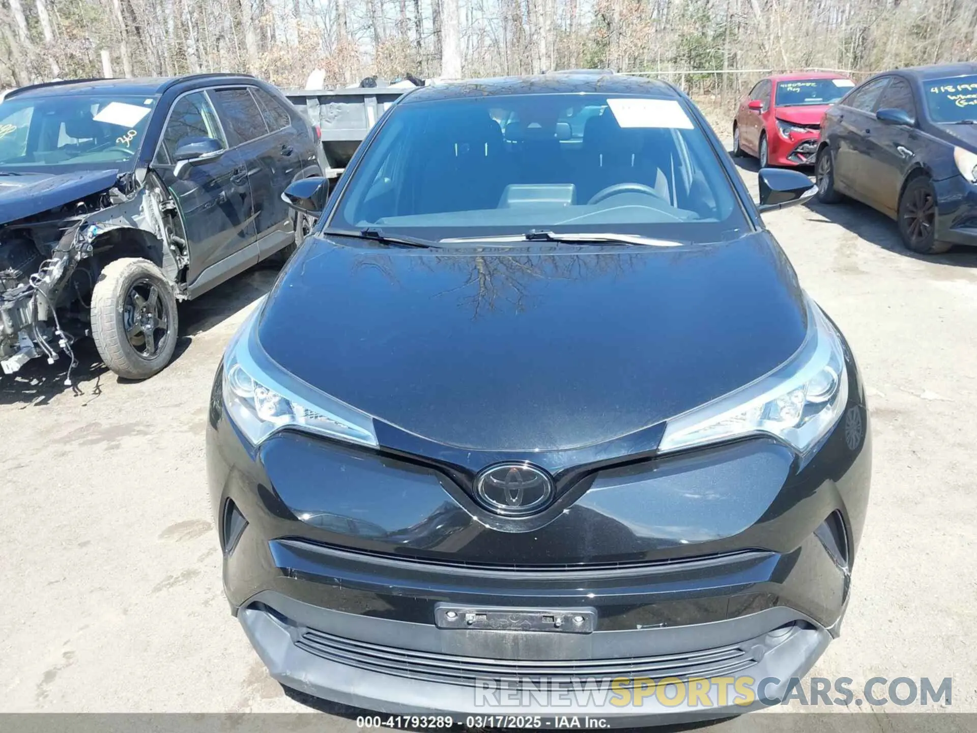 12 fotografías del automóvil dañado NMTKHMBX9KR086524 TOYOTA C-HR 2019