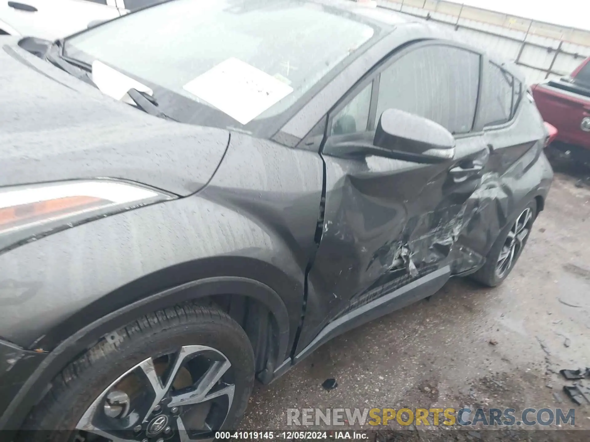 6 fotografías del automóvil dañado NMTKHMBX9KR091450 TOYOTA C-HR 2019