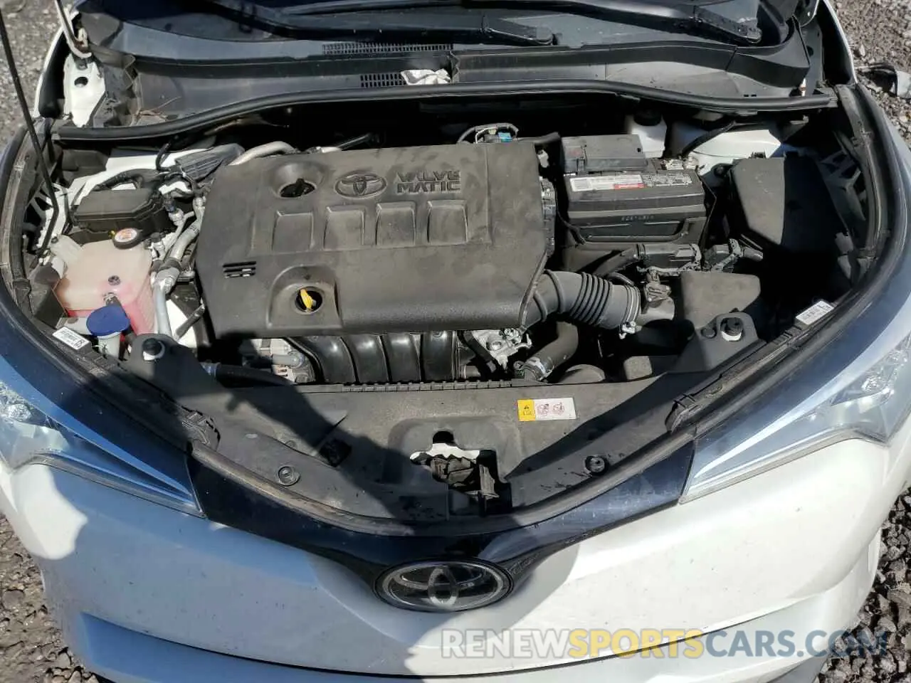 12 fotografías del automóvil dañado NMTKHMBX9KR095787 TOYOTA C-HR 2019