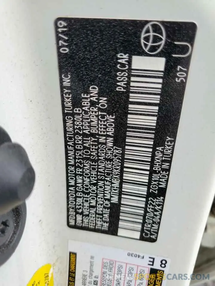 13 fotografías del automóvil dañado NMTKHMBX9KR095787 TOYOTA C-HR 2019