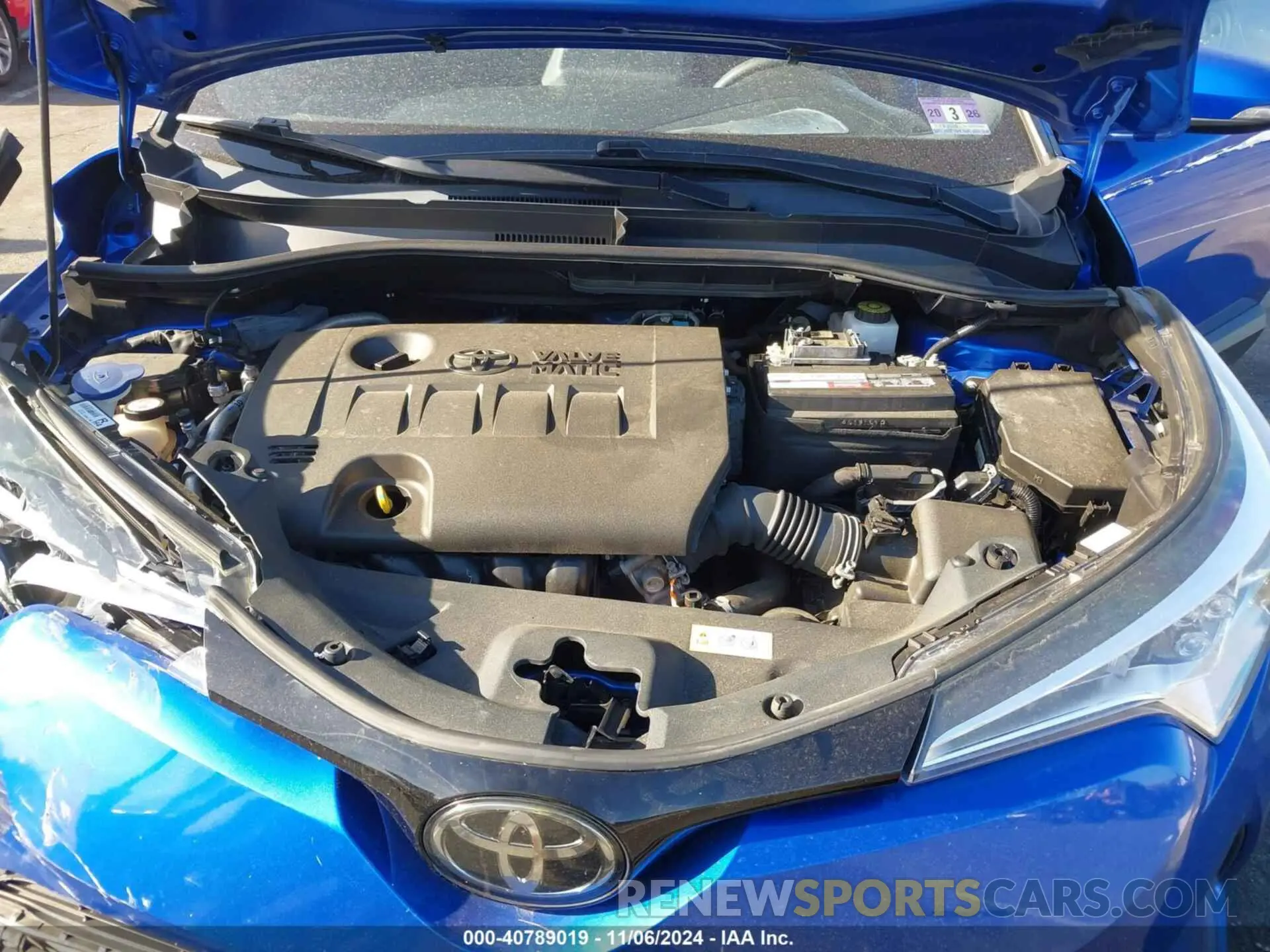 10 fotografías del automóvil dañado NMTKHMBX9KR099791 TOYOTA C-HR 2019
