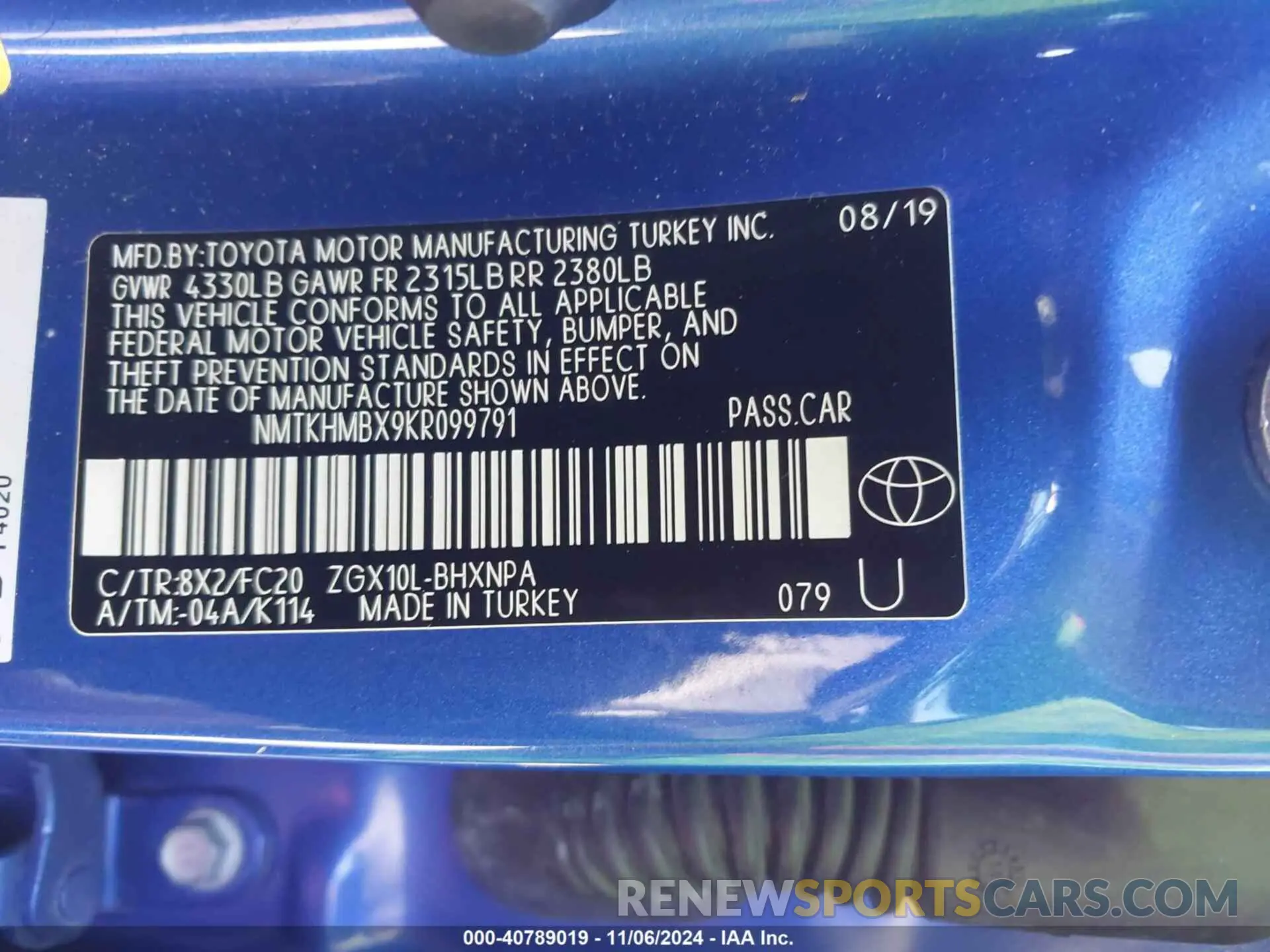 9 fotografías del automóvil dañado NMTKHMBX9KR099791 TOYOTA C-HR 2019