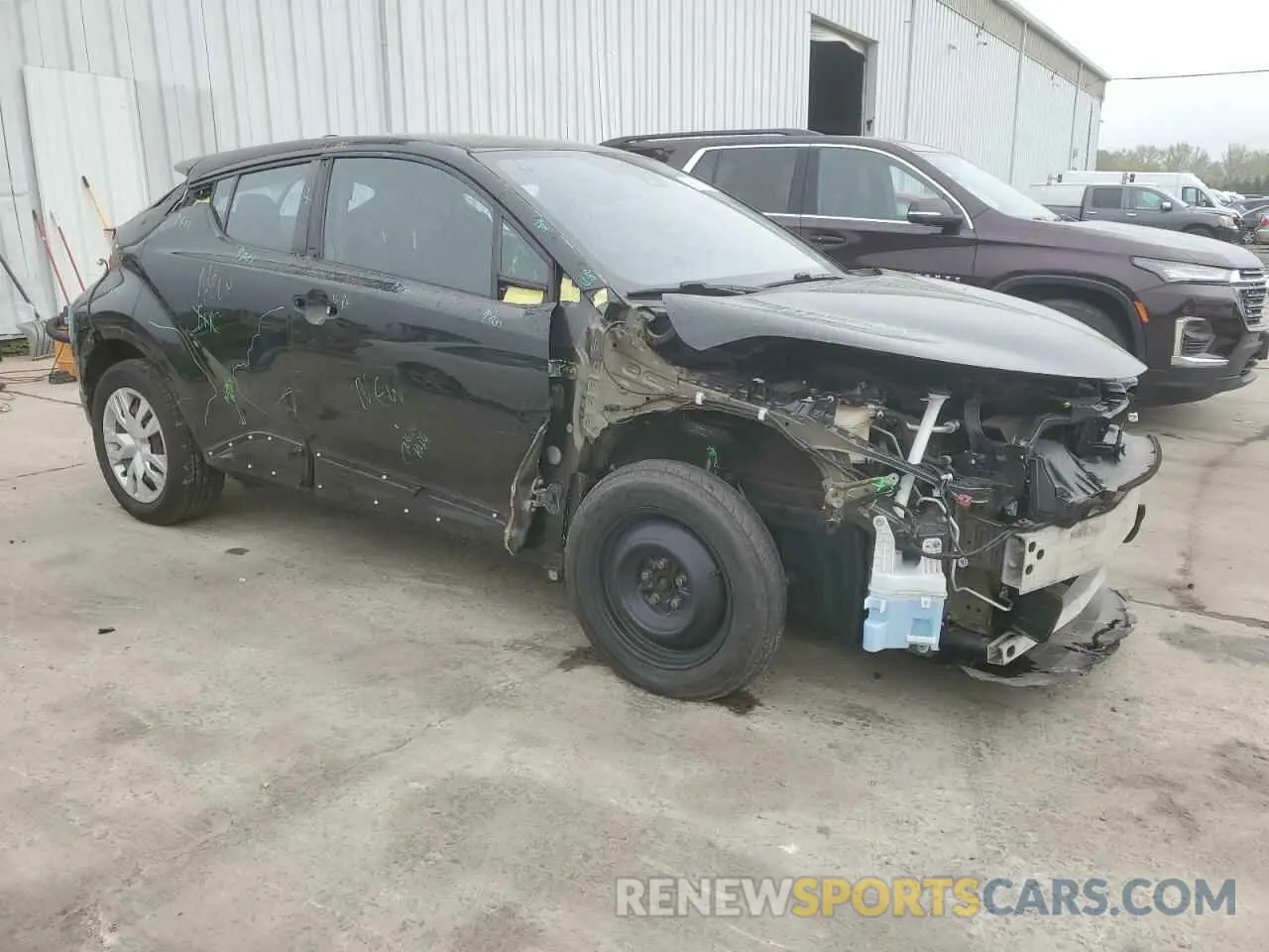 4 fotografías del automóvil dañado NMTKHMBXXKR076410 TOYOTA C-HR 2019