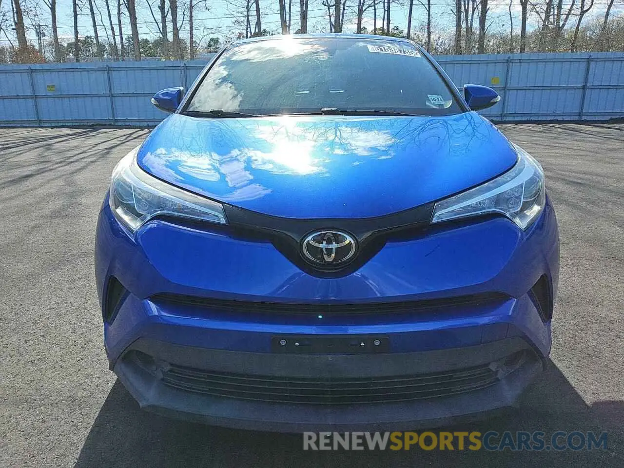 5 fotografías del automóvil dañado NMTKHMBXXKR081574 TOYOTA C-HR 2019
