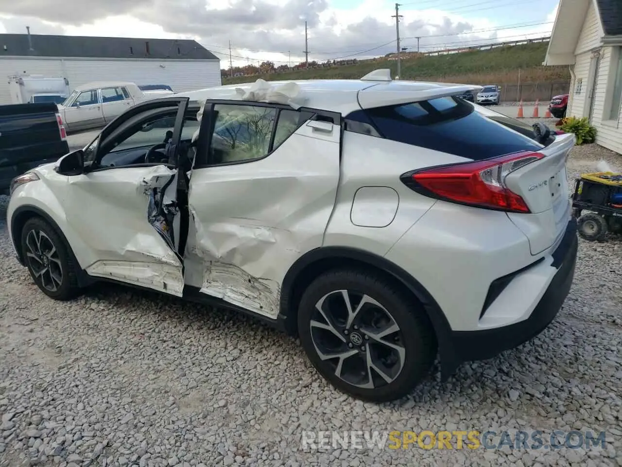 2 fotografías del automóvil dañado JTNKHMBX1L1092359 TOYOTA C-HR 2020