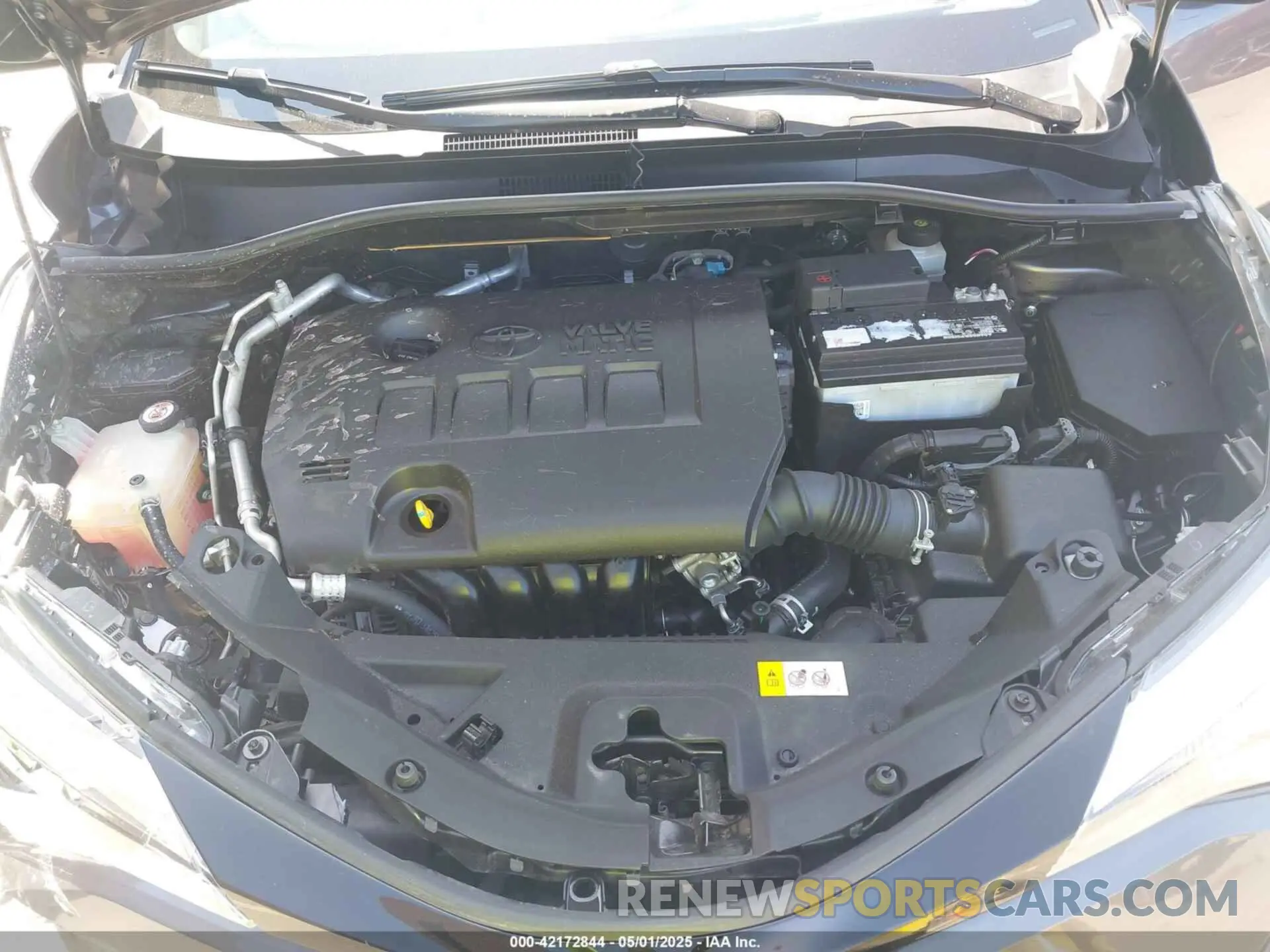 10 fotografías del automóvil dañado JTNKHMBX2L1070998 TOYOTA C-HR 2020