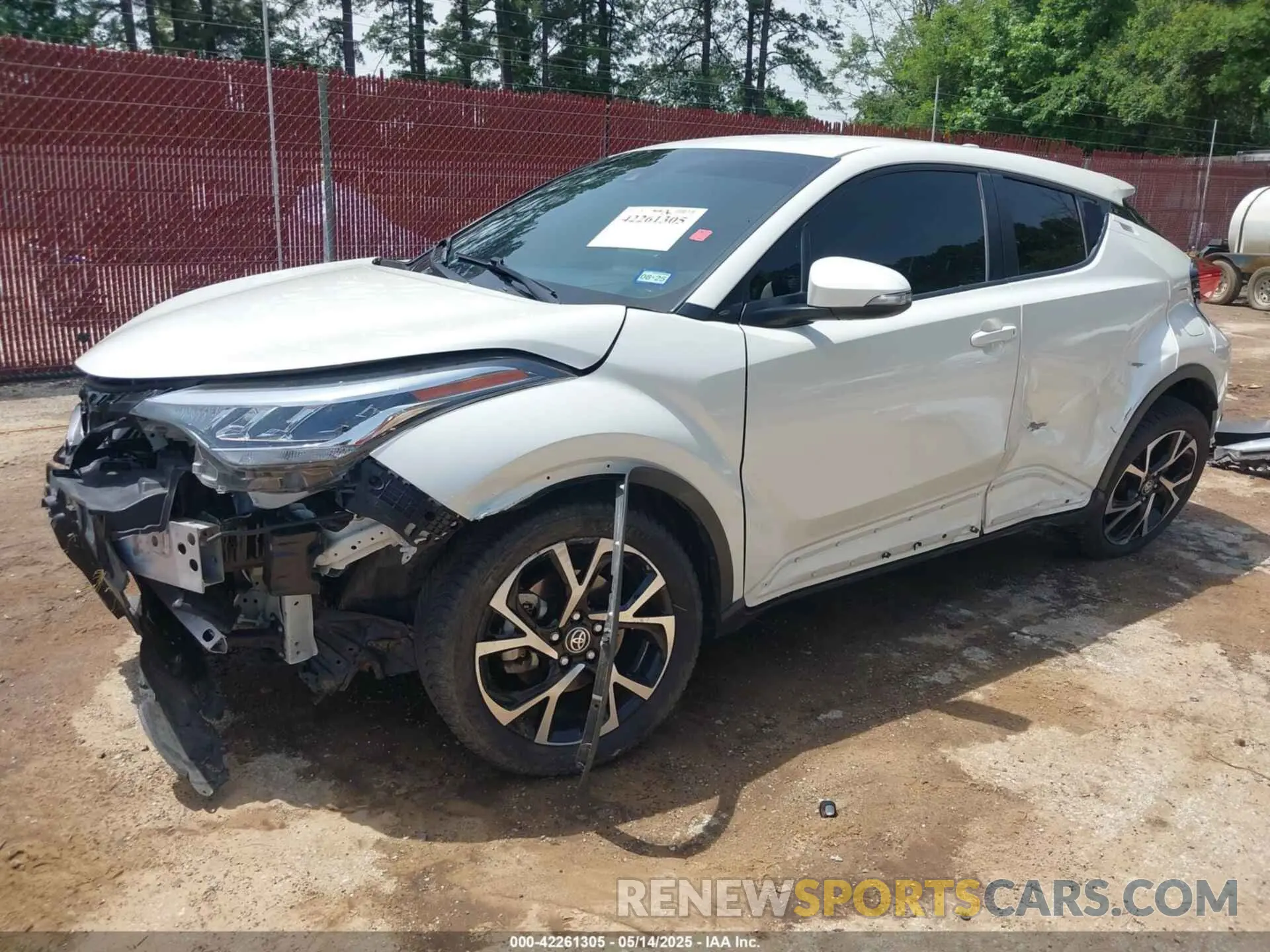 2 fotografías del automóvil dañado JTNKHMBX2L1083587 TOYOTA C-HR 2020